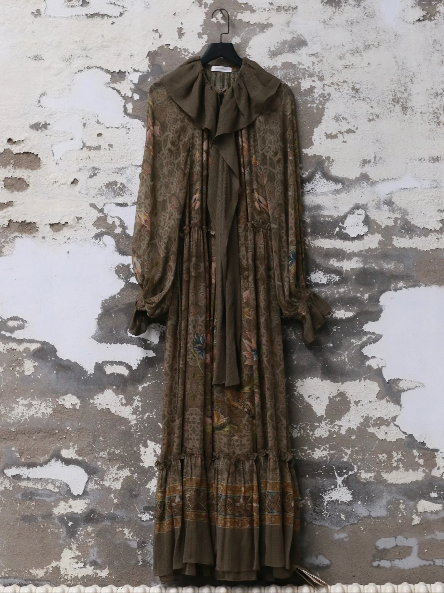 INTO THE EAST 25 Autumn/Winter Lotus Collar Silk Print Ribbon Dress ITE-E1DGAW016GR21DS-LV Green - Image 5