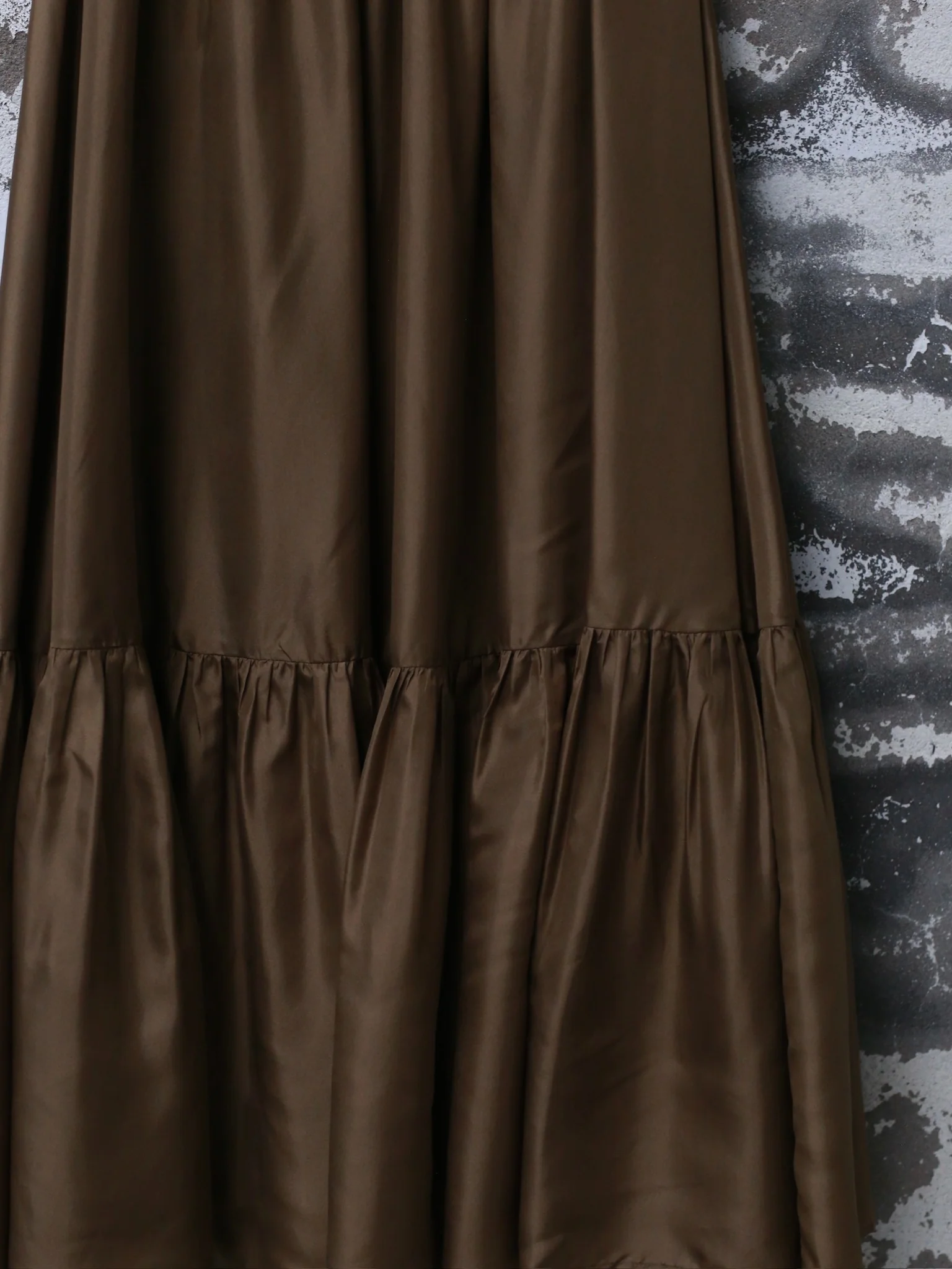 INTO THE EAST 25 Autumn/Winter Moss Green Lace-Up Silk Top/Spliced Layered Silk Skirt ITE-E1DGAW003GR20SK-LV Skirt (E1DGAW002GR20TP) - Image 5
