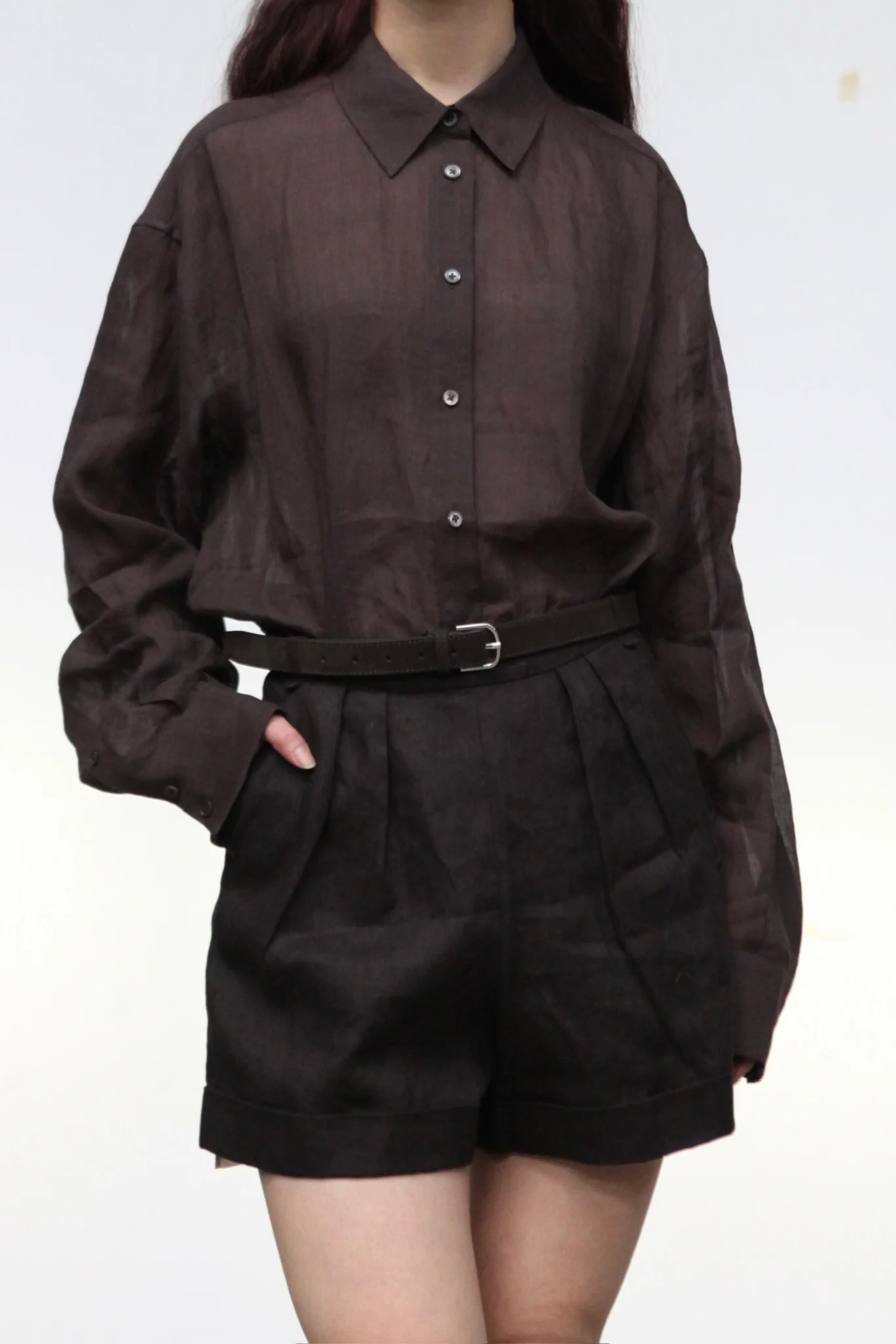 INTO THE EAST 25 Spring/Summer Brown Linen Cuffed Shorts ITE-E1DGSS008CF20PT-KA Brown - Image 7