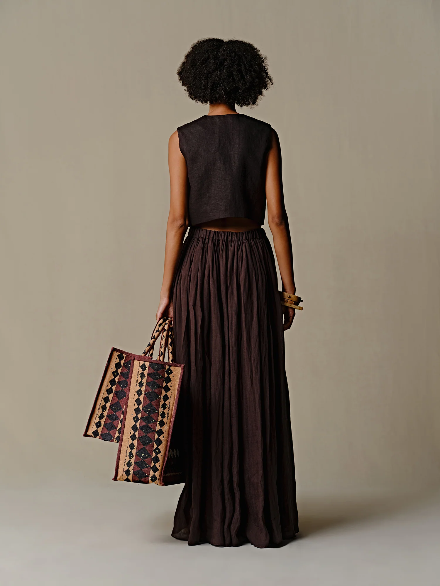 INTO THE EAST 25 Spring/Summer Brown Linen Round Neck Vest ITE-E1DGSS005CF20VE-KA Brown - Image 5