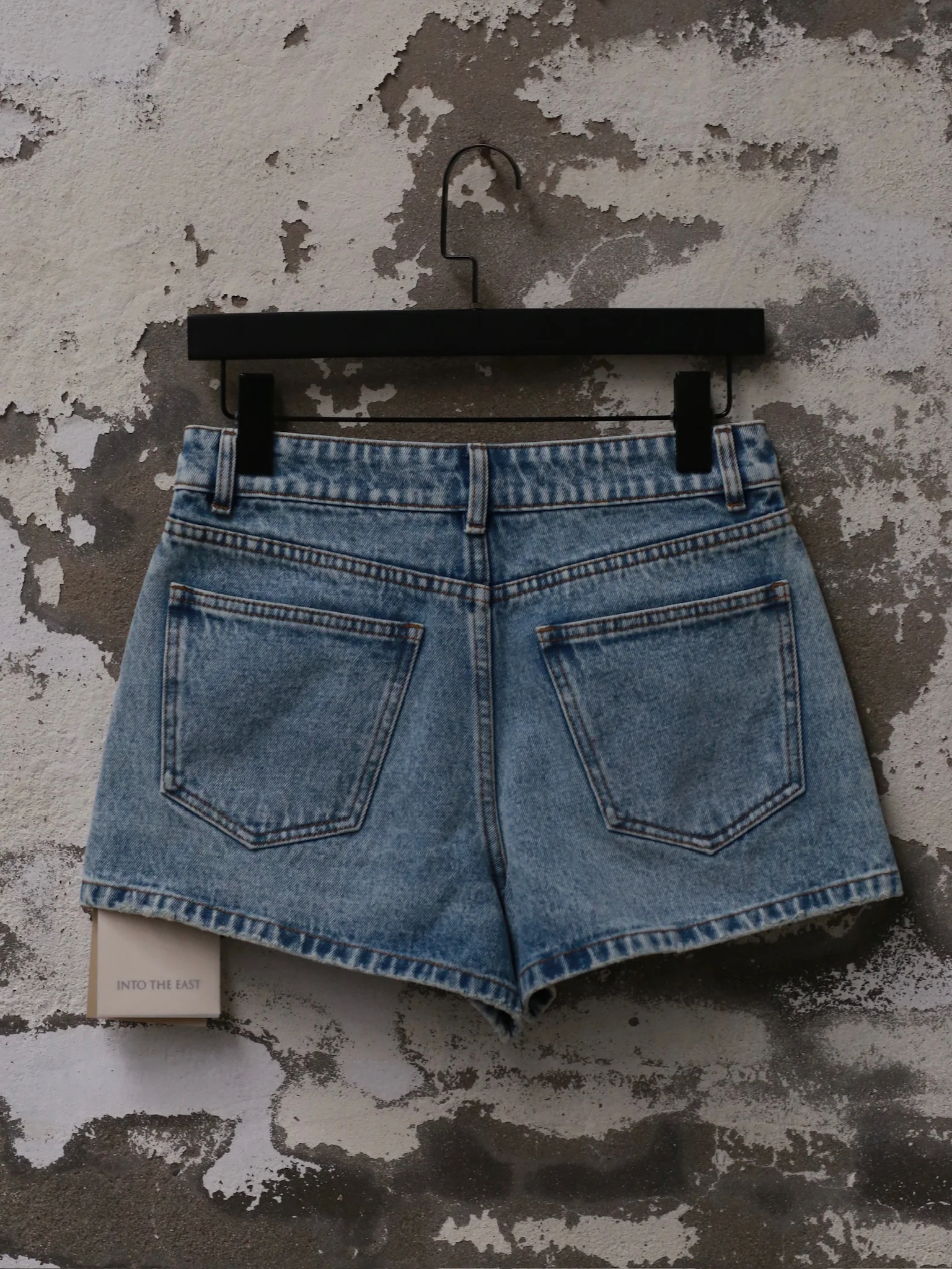 INTO THE EAST 25 Spring/Summer Denim Shorts ITE-E1DGSS031BU20PT-LAN Blue - Image 4