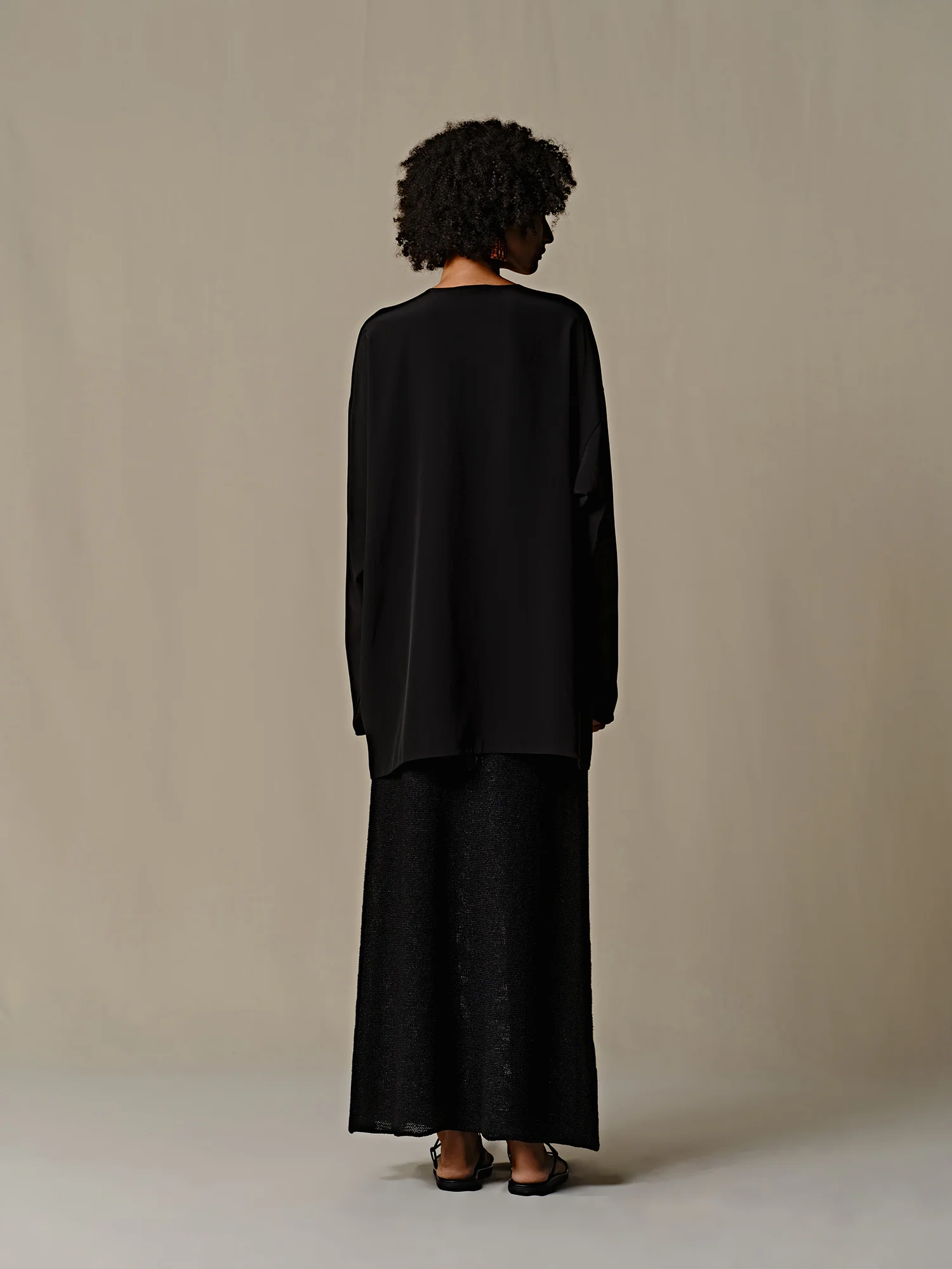 INTO THE EAST 25 Spring/Summer Knitted Straight Skirt ITE-E1DGSS016BL20SK-HEI Black ITE-E1DGSS015GY20SK - Image 17