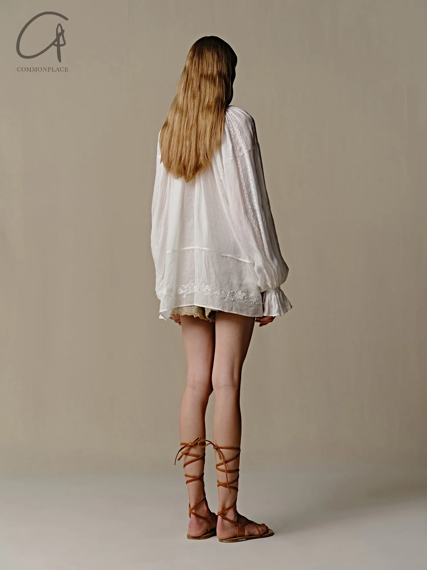 INTO THE EAST 25 Spring/Summer Ramie Ribbon Puff Sleeve Top ITE-E1DGSS004WT22TP-BAI White - Image 4