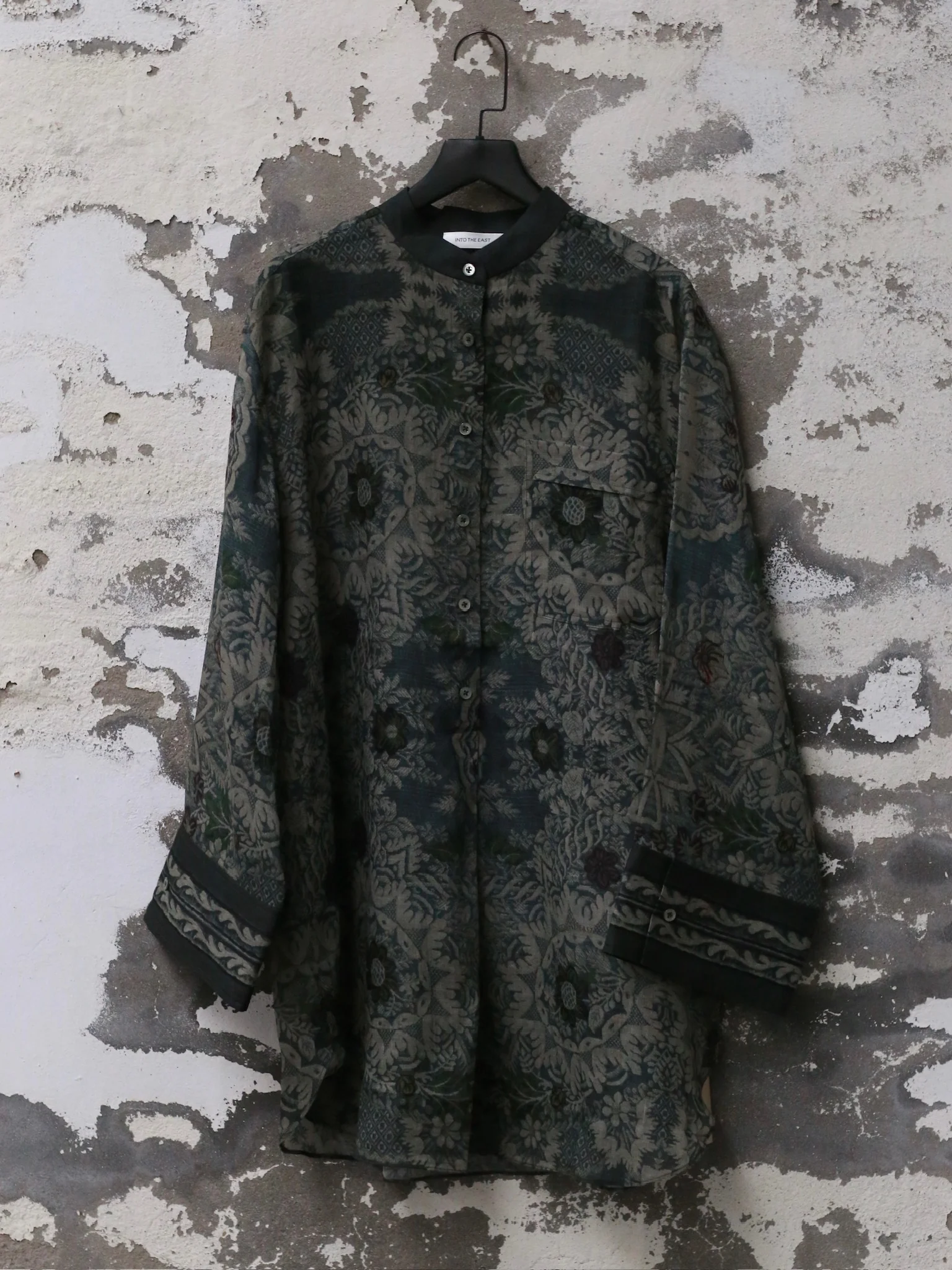 INTO THE EAST 25 Spring/Summer Ramie Vintage Print Wide Sleeve Top ITE-E1DGSS020GR21TP-ML Dark Green - Image 9