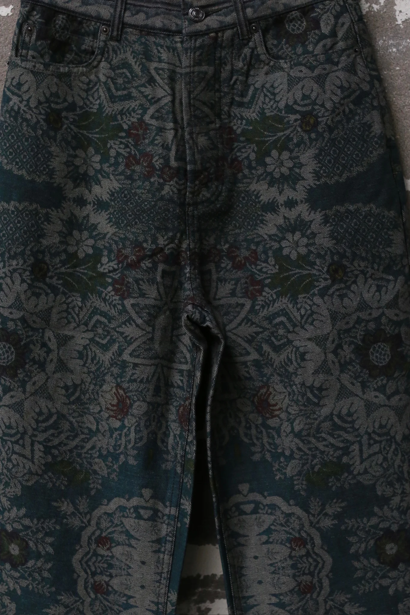 INTO THE EAST 25 Spring/Summer Retro Print Denim Cardigan / Denim Straight Pants ITE-E1DGSS016GR21PT-ML Pants E1DGSS006GR21JK - Image 2