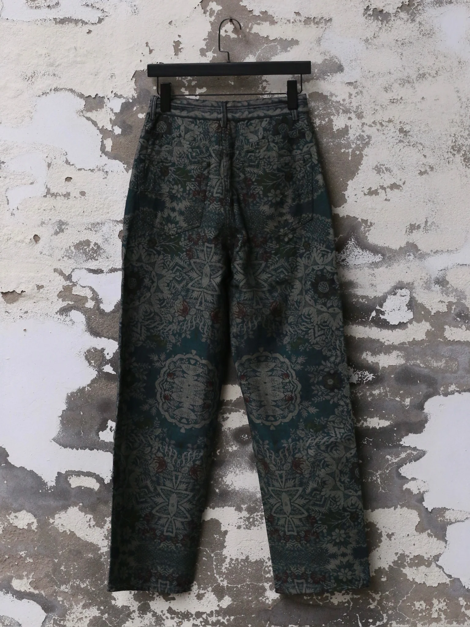 INTO THE EAST 25 Spring/Summer Retro Print Denim Cardigan / Denim Straight Pants ITE-E1DGSS016GR21PT-ML Pants E1DGSS006GR21JK - Image 4
