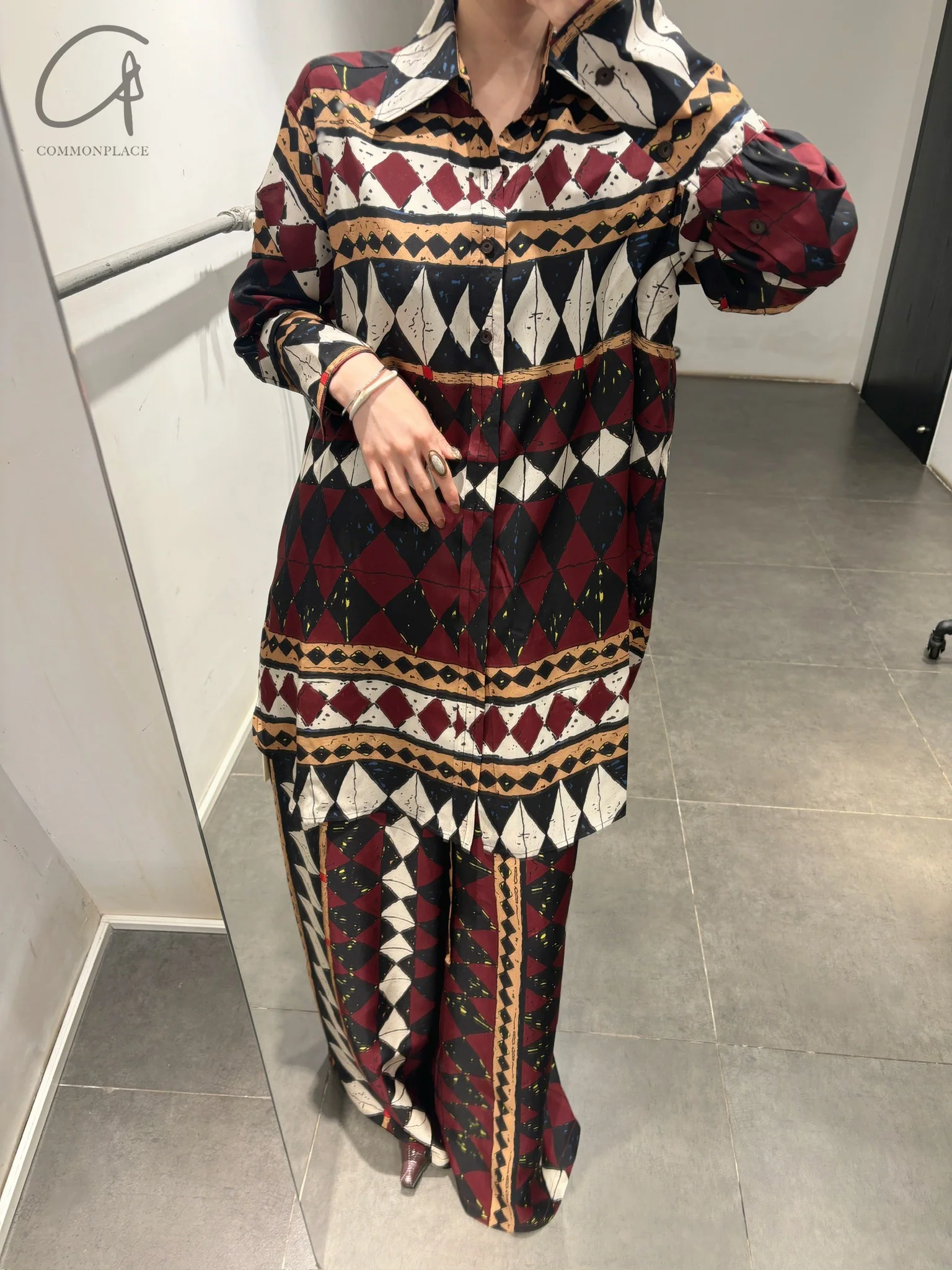INTO THE EAST 25 Spring/Summer Silk Geometric Wide-Leg Pants/Lapel Shirt ITE-E1DGSS006BR21PT-HZ Pants - Image 17