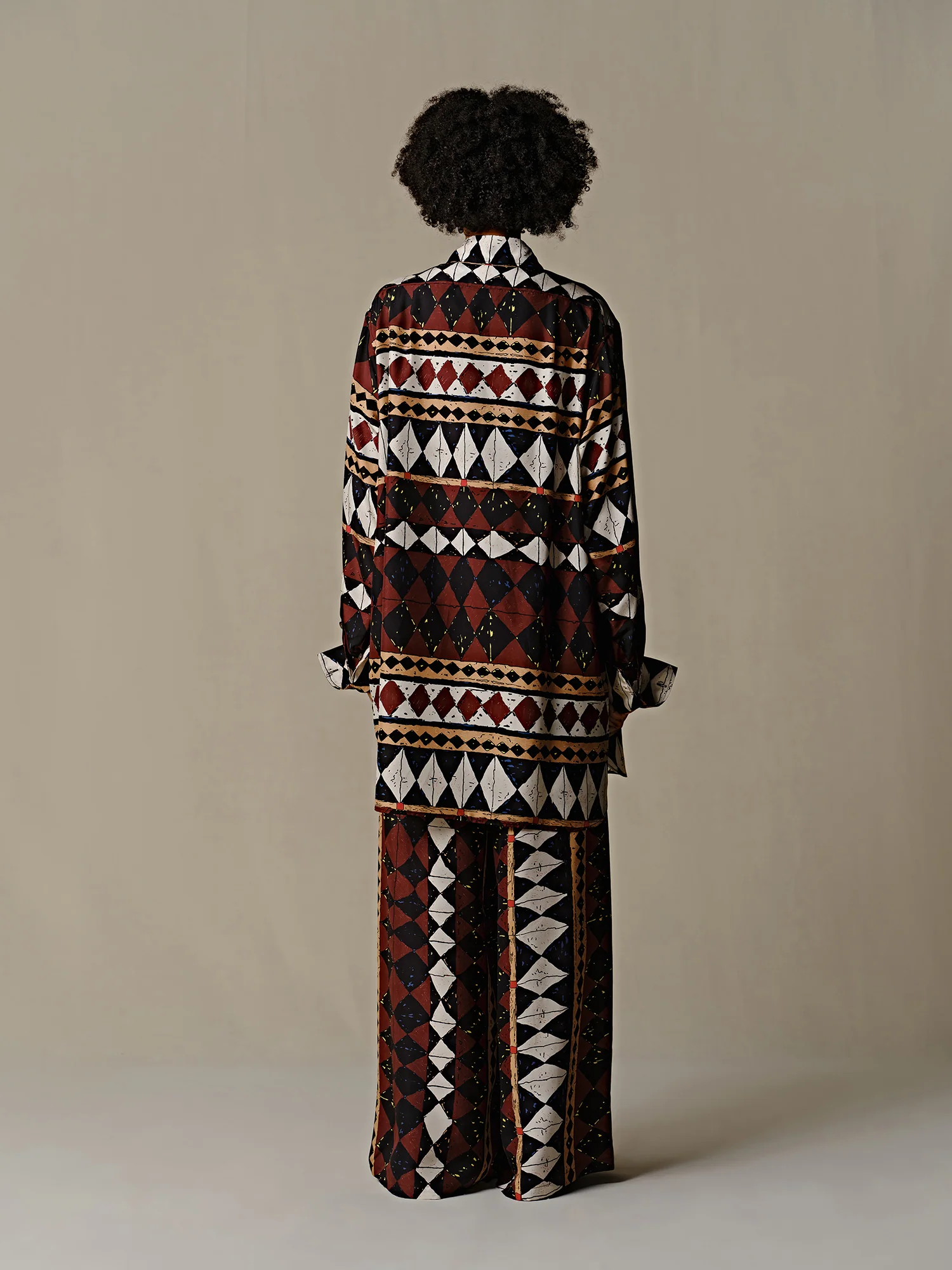 INTO THE EAST 25 Spring/Summer Silk Geometric Wide-leg Pants/Lapel Shirt ITE-E1DGSS007BR21SH-HZ Top E1DGSS006BR21PT - Image 16
