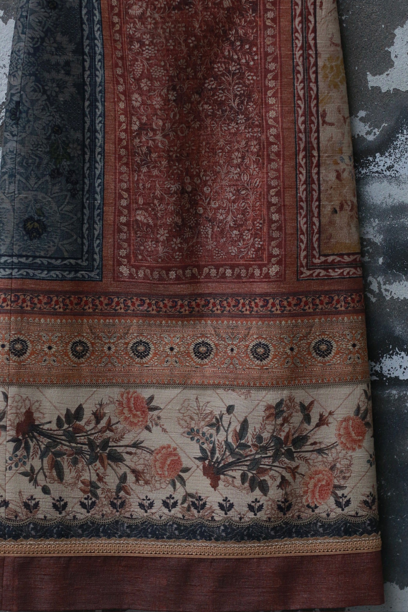 INTO THE EAST 25 Spring/Summer Tussah Silk Printed Straight Skirt ITE-E1DGSS001NCC21SK-HS Color - Image 2
