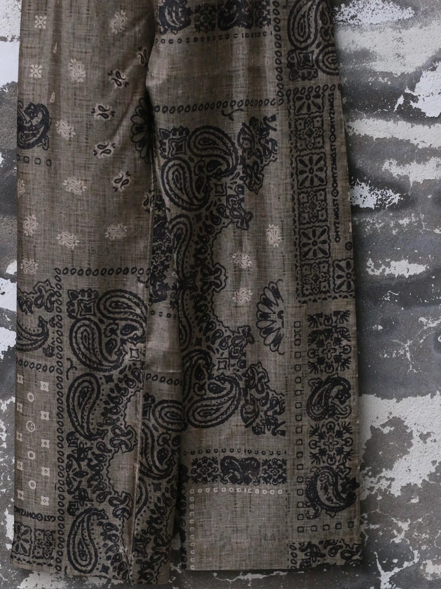 INTO THE EAST 25 Spring/Summer Wood Grain Cashmere Lace-Up Trousers ITE-E1YG201CG6-KA Brown - Image 3