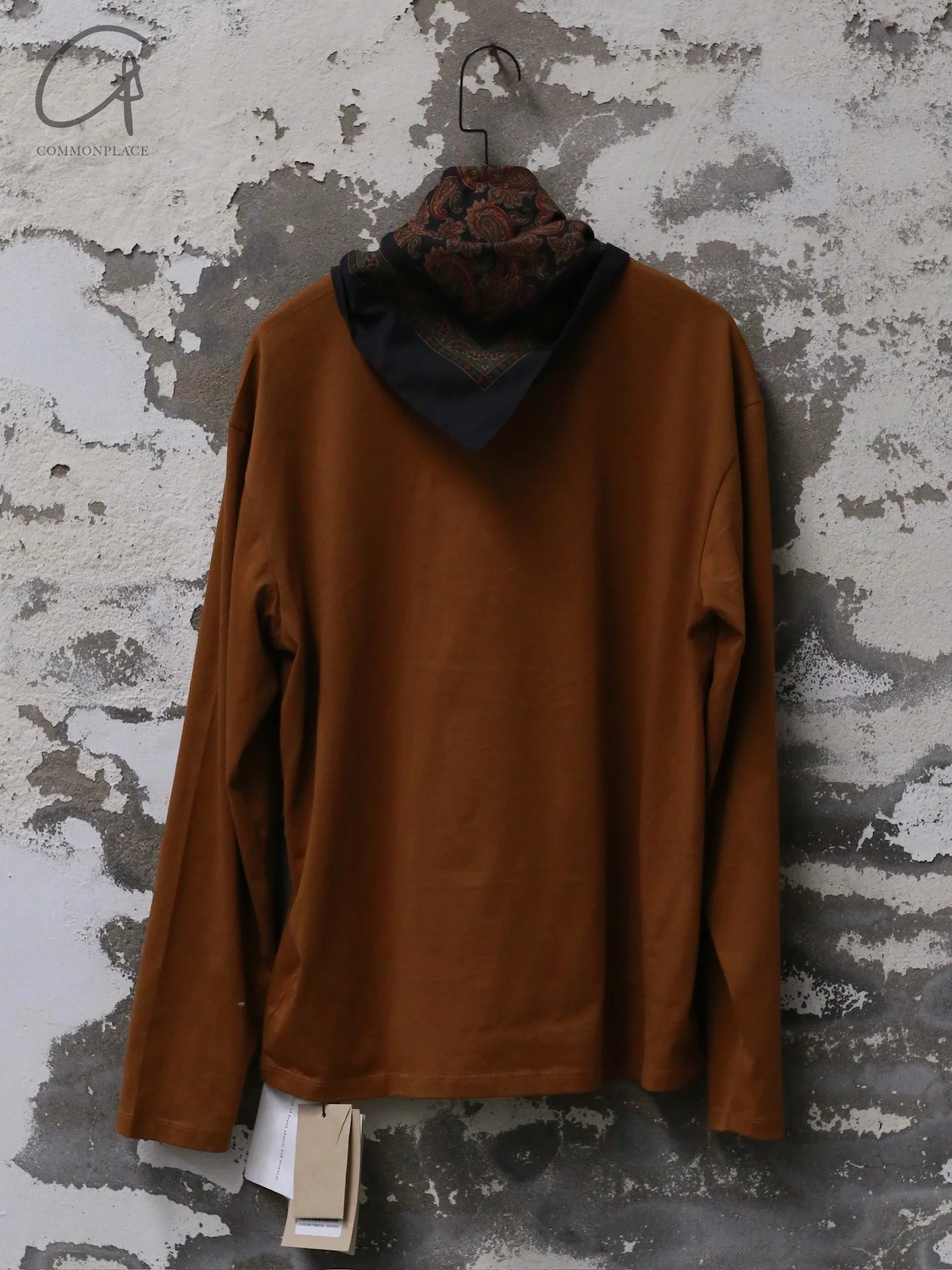 INTO THE EAST Cashew Square Long Sleeve T-shirt Series ITE-E1DGSC039LTBR20TS-QZ Brown/Black (E1DGSC040WT20TS) - Image 9