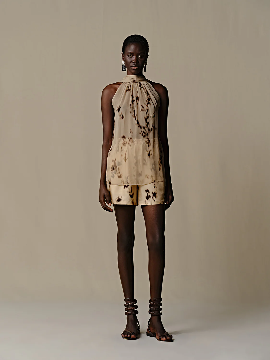 INTO THE EAST Silk floral ribbon sleeveless top vest ITE-E1DGSS007KT21TP-QKQ Light khaki - Image 11