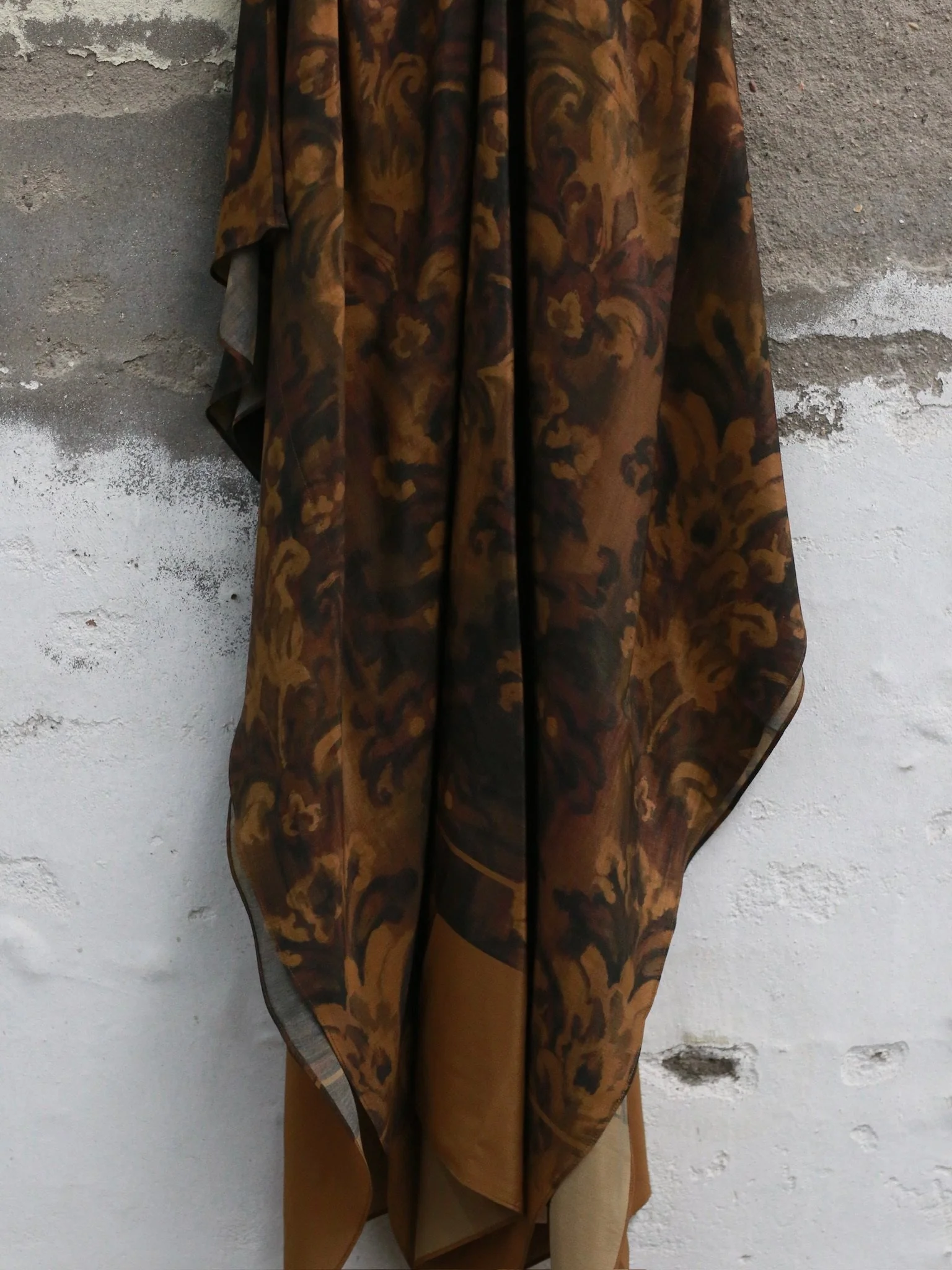 INTO THE EAST Spring/Summer 2026: Acanthus Oil Paint Layered Side-Swept Dress ITE-E1JBSSDS21001BR-CZ (Tea Brown) - Image 7