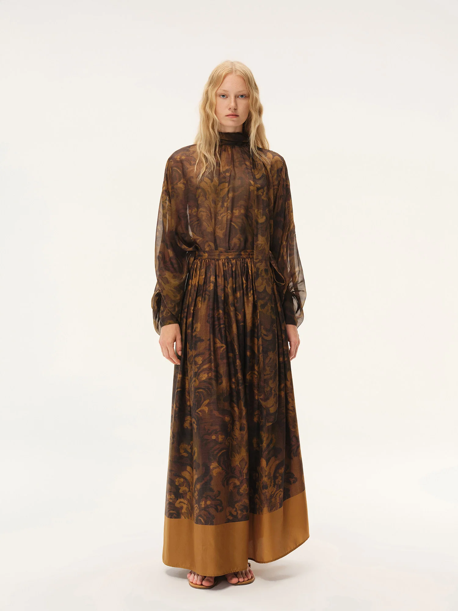INTO THE EAST Spring/Summer 2026: Acanthus Oil Paint Ribbon Top/Apron Skirt ITE-E1JBSSSK21004BR-CZ Skirt (E1JBSSTP21002) - Image 8