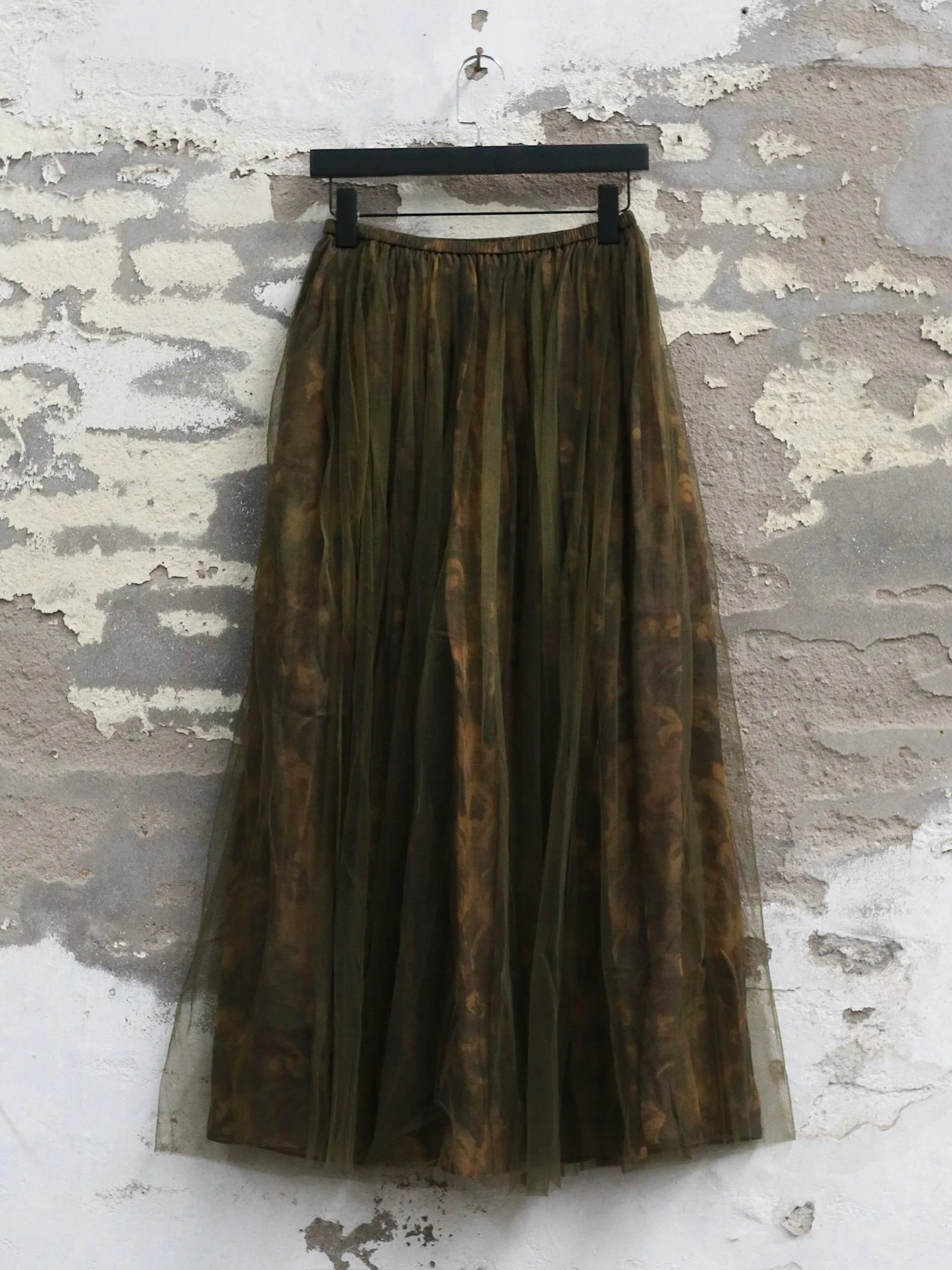INTO THE EAST Spring/Summer 2026: Acanthus Oil Painted Tulle Top/Skirt ITE-E1JBSSSK21002BR-CZ Skirt (E1JBSSTP21001) - Image 5
