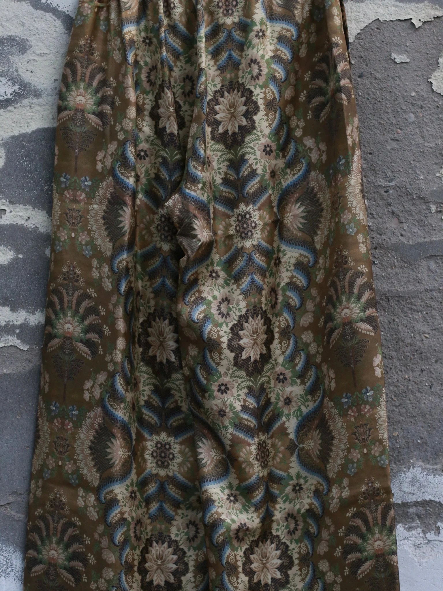 INTO THE EAST Spring/Summer 2026 Collared Shirt/Drawstring Casual Pants ITE-E1JBSSPT21001NCC-HUA Floral Pants - Image 3