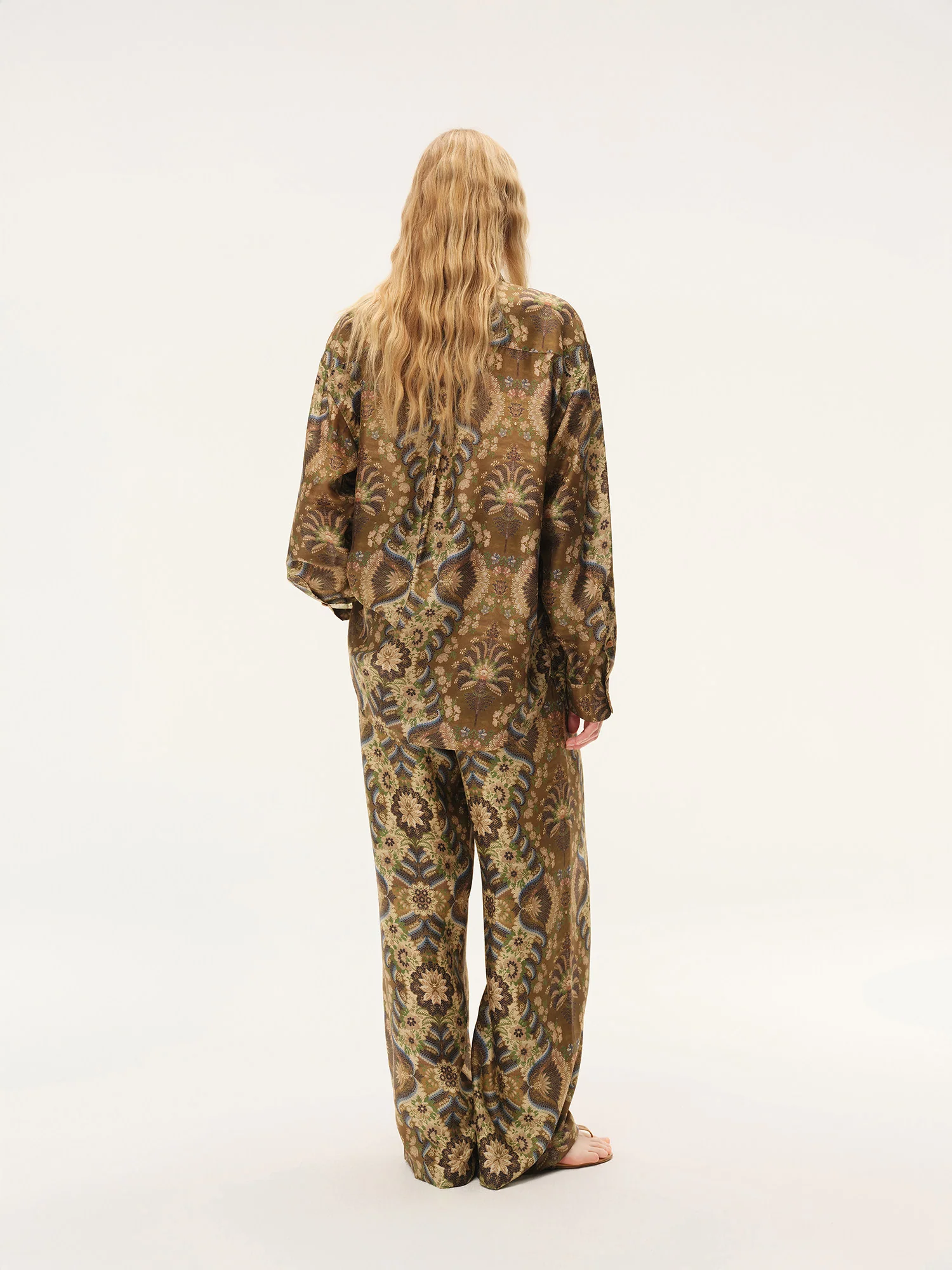 INTO THE EAST Spring/Summer 2026 Collared Shirt/Drawstring Casual Pants ITE-E1JBSSSH21010NCC-HUA Floral Shirt - Image 13