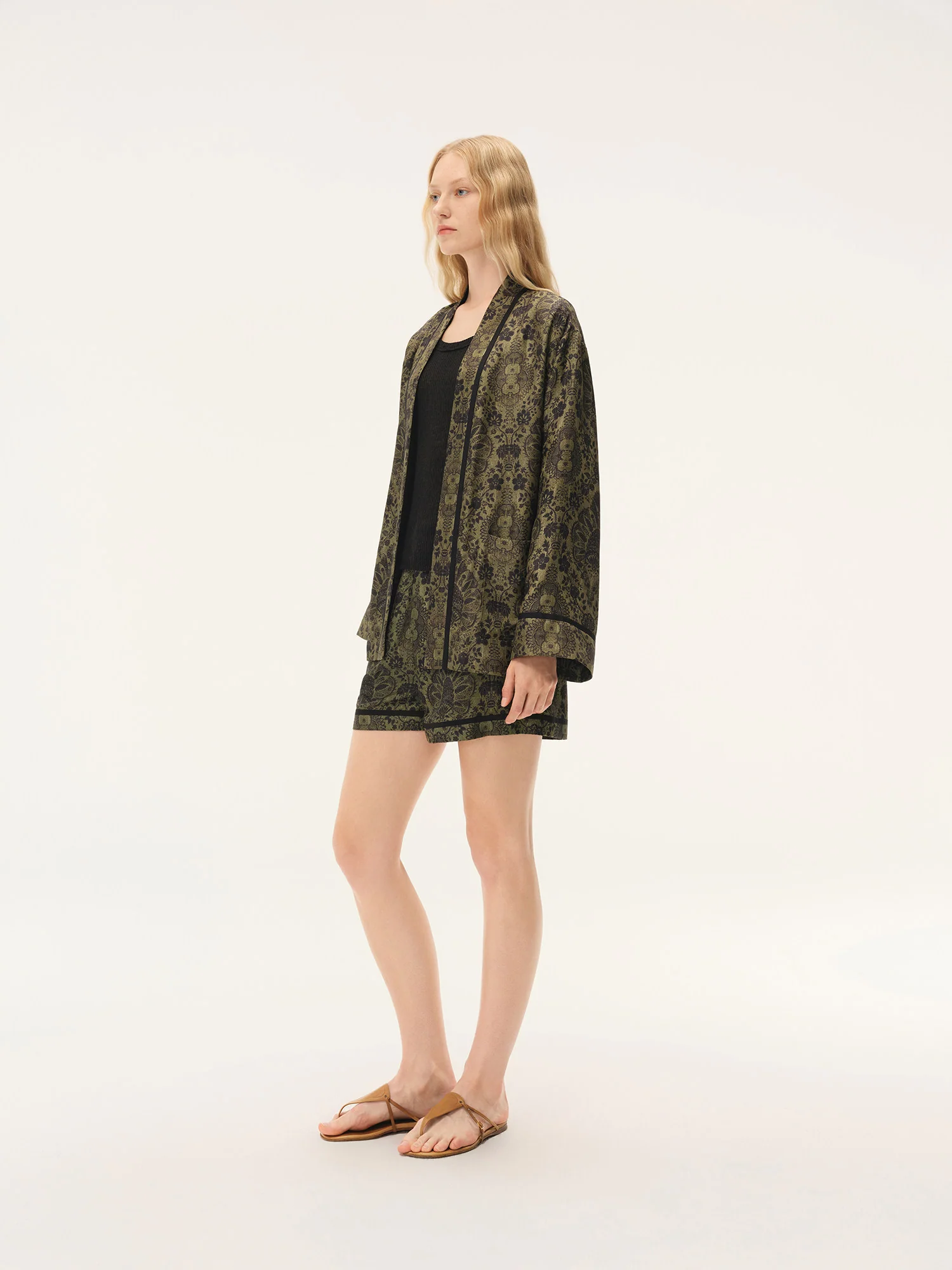 INTO THE EAST Spring/Summer 2026 Elastic Waist Casual Shorts ITE-E1JBSSPT21021GR-LV Green - Image 6