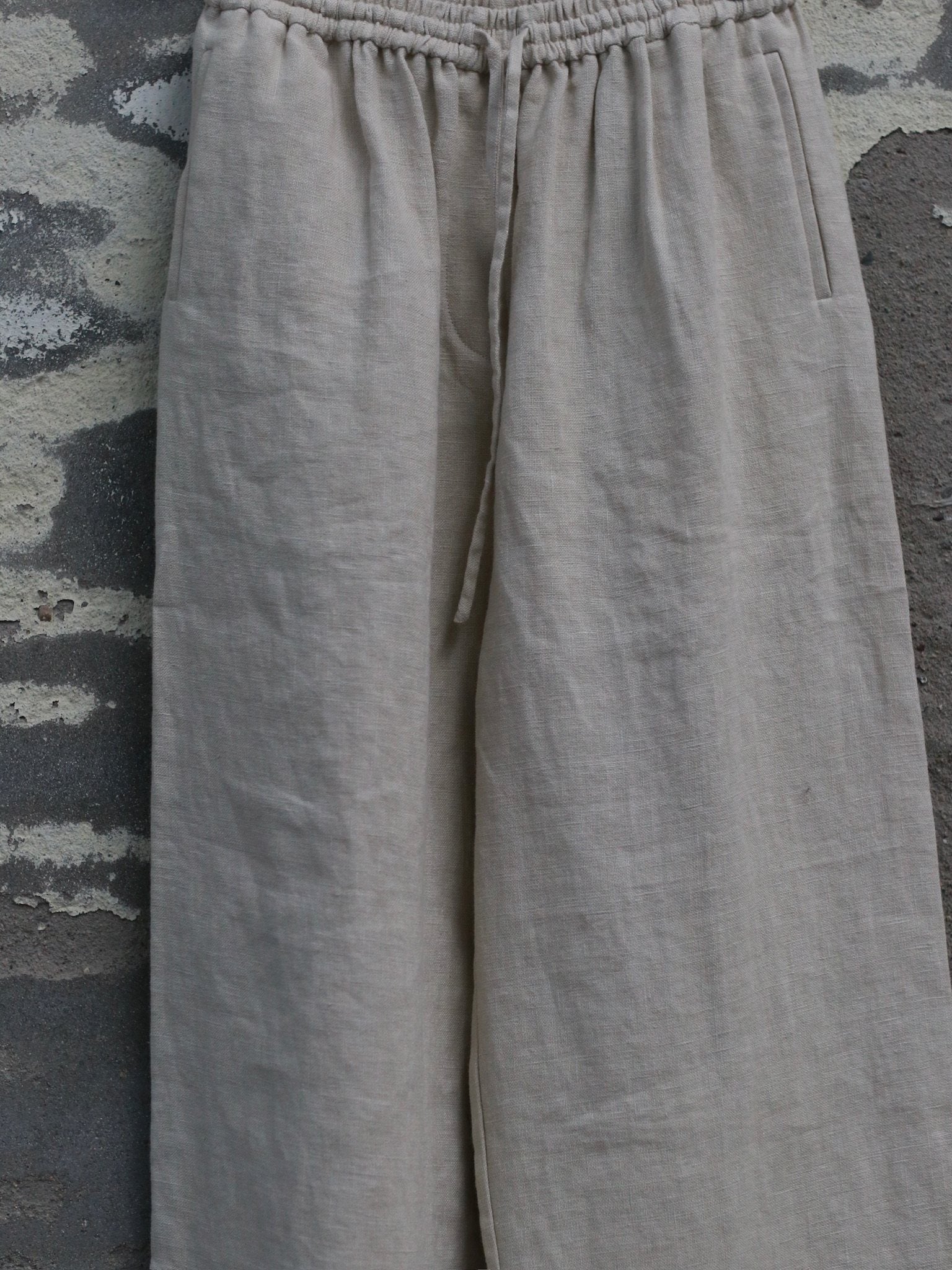 INTO THE EAST Spring/Summer 2026 Embroidered Elastic Waist Straight Leg Pants ITE-E1JBSSPT22004BGE-MB Off-White - Image 3
