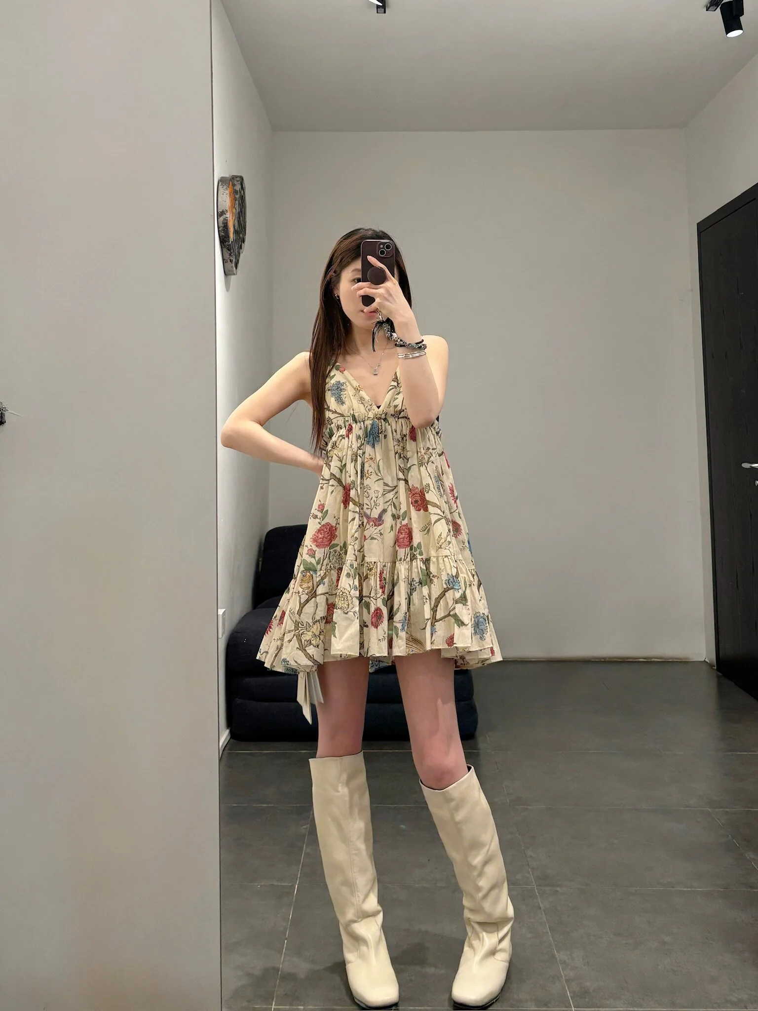 INTO THE EAST Spring/Summer 2026 Floral, Bird, and Tree Backless Camisole Top ITE-E1JBSSTP21032-HUA Floral Pattern - Image 19