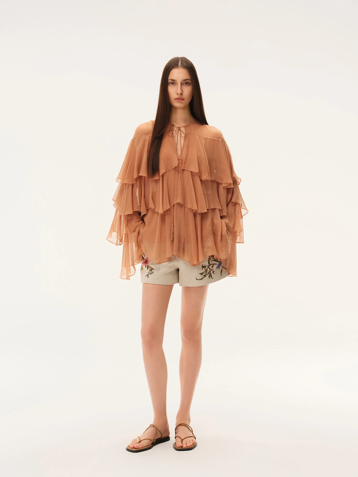 INTO THE EAST Spring/Summer 2026 Floral, Bird, and Tree Embroidered Shorts ITE-E1JBSSPT22019BGE-MB Off-white - Image 14