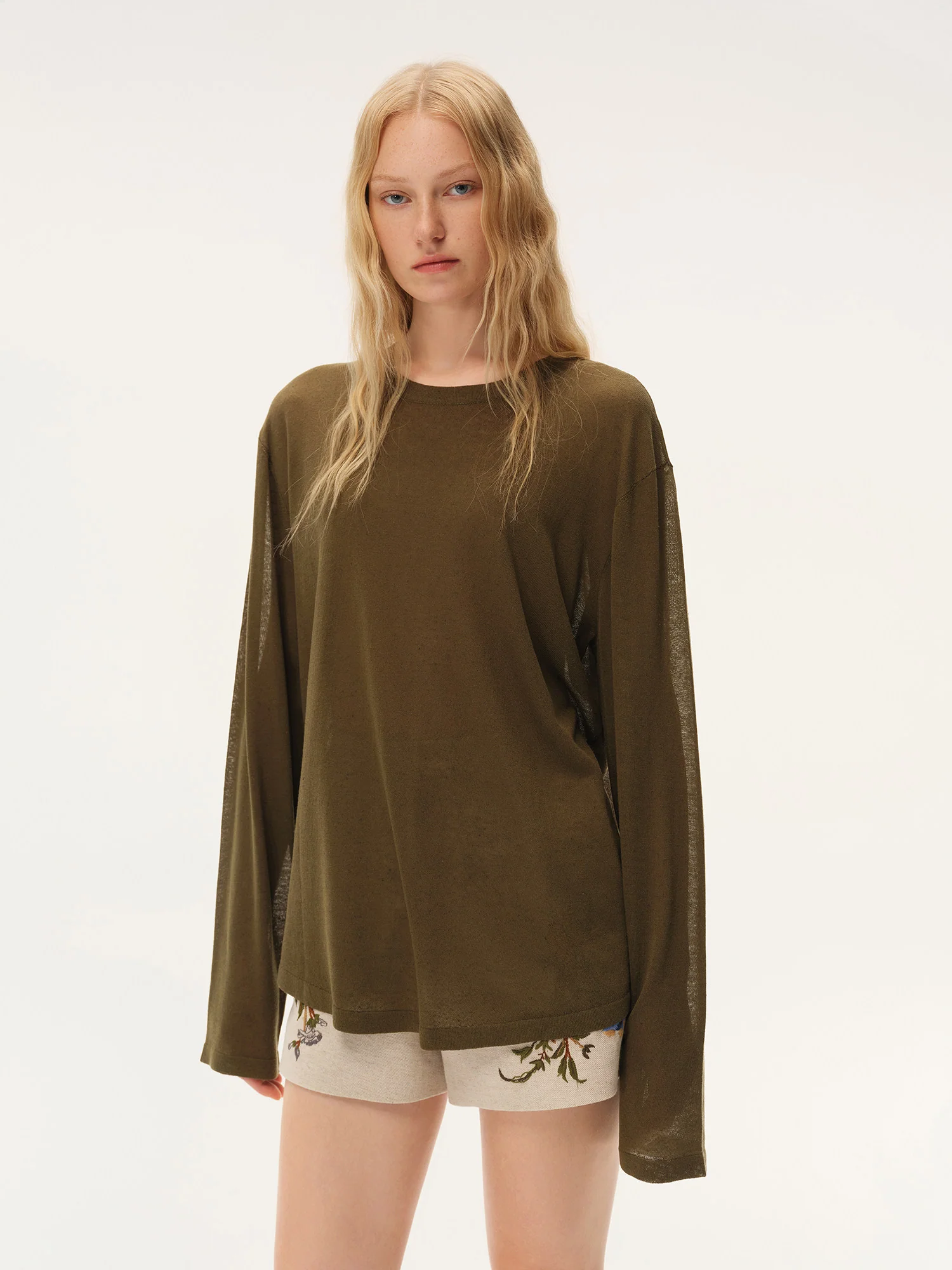 INTO THE EAST Spring/Summer 2026 Floral, Bird, and Tree Embroidered Shorts ITE-E1JBSSPT22019BGE-MB Off-white - Image 18