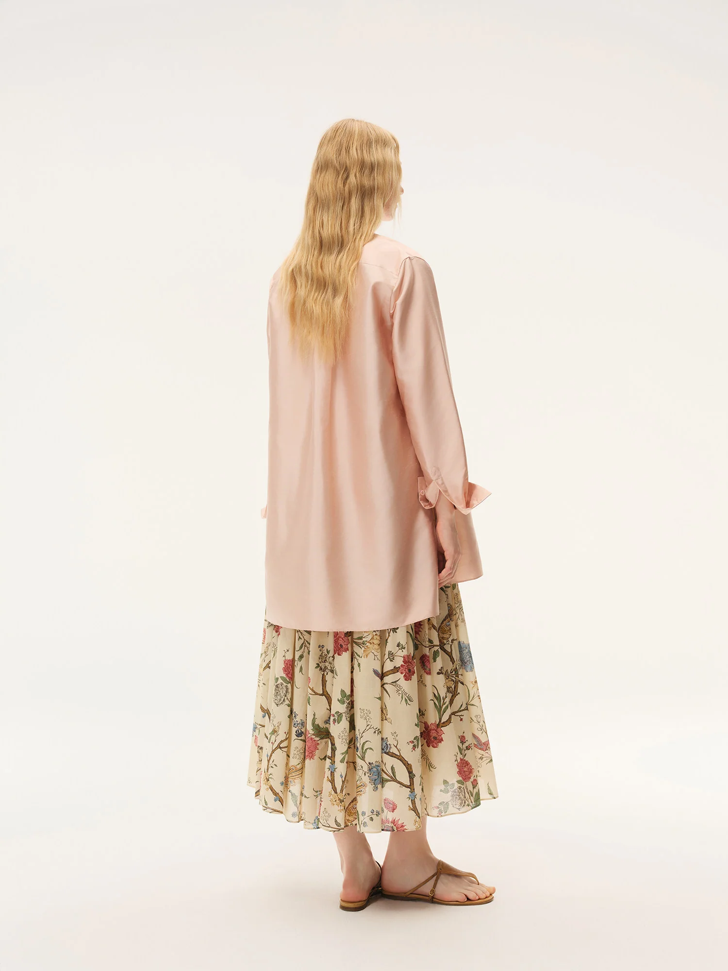 INTO THE EAST Spring/Summer 2026 Floral, Bird, and Tree Patchwork Pleated Loose-fitting Midi Skirt ITE-E1JBSSSK21024NCC-HUA Floral Pattern - Image 14