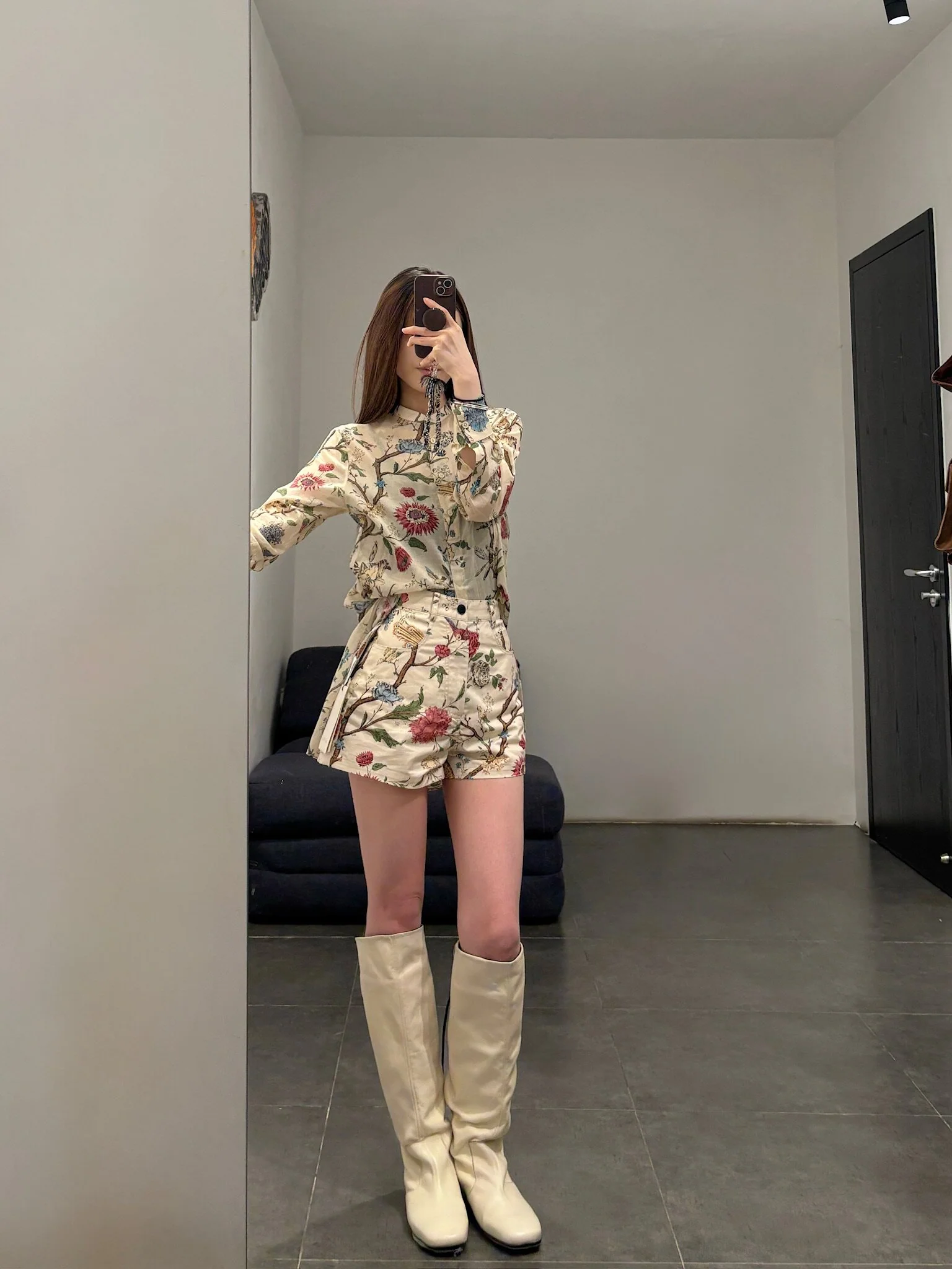 INTO THE EAST Spring/Summer 2026 Floral Bird Tree Crew Neck Top/Shirt ITE-E1JBSSTP21030-HUA Floral Pattern - Image 14