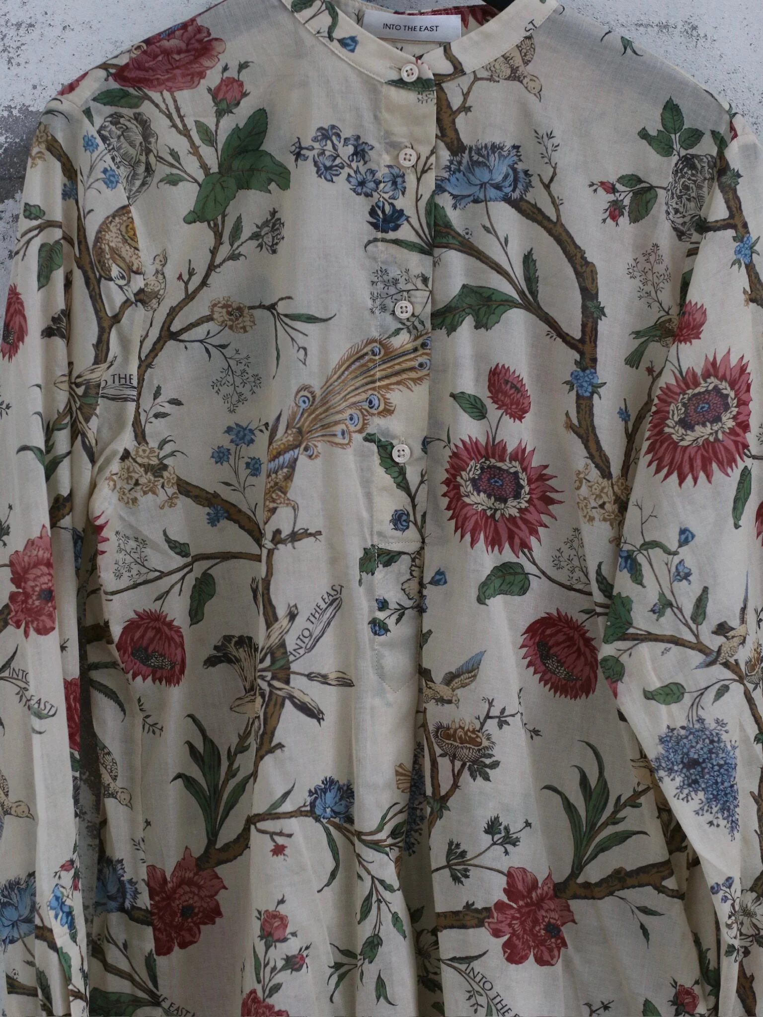 INTO THE EAST Spring/Summer 2026 Floral Bird Tree Crew Neck Top/Shirt ITE-E1JBSSTP21030-HUA Floral Pattern - Image 8