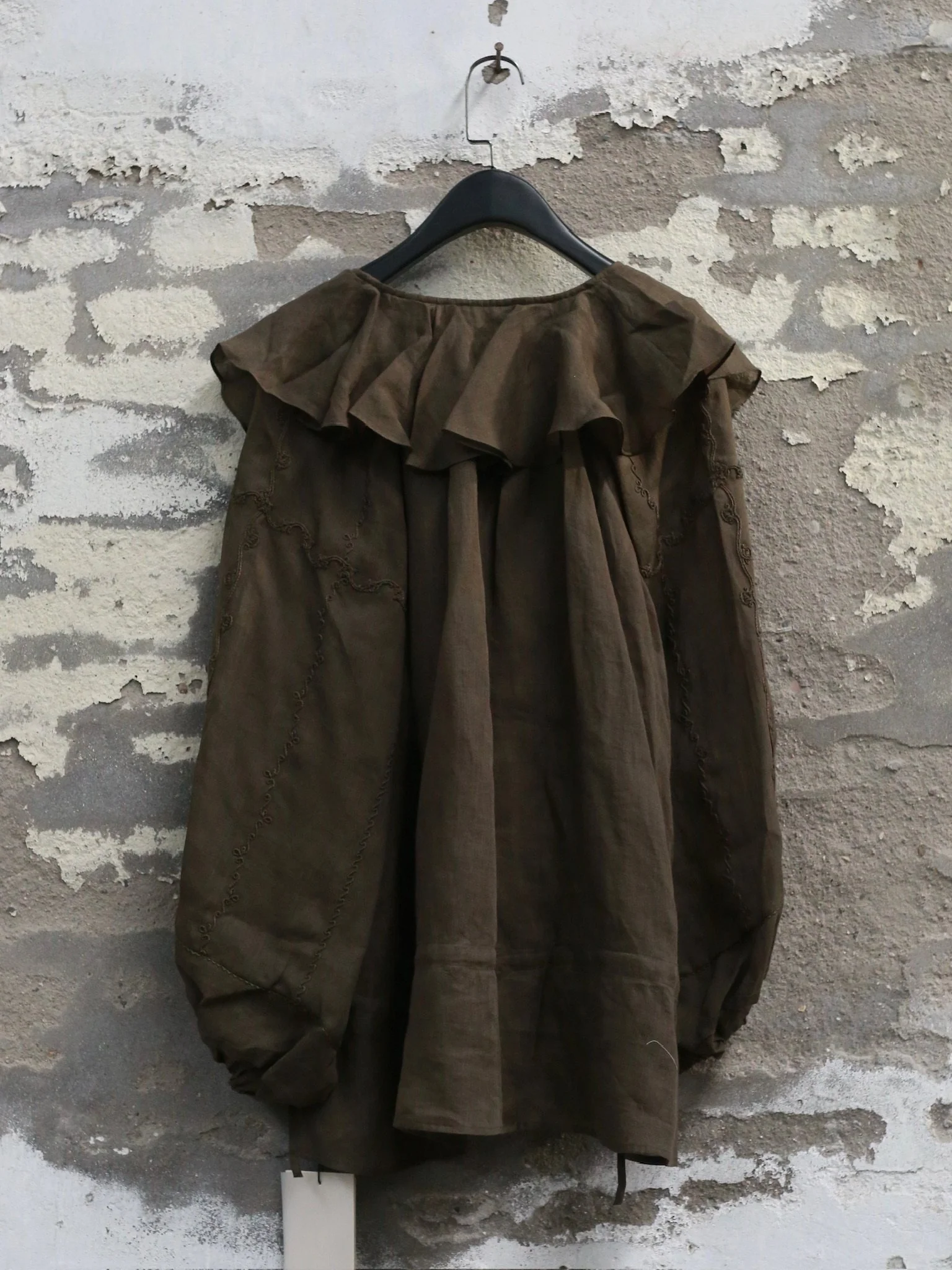 INTO THE EAST Spring/Summer 2026 Lace Collar Embroidered Top ITE-E1JBSSTP22018-GLL Olive Green - Image 11