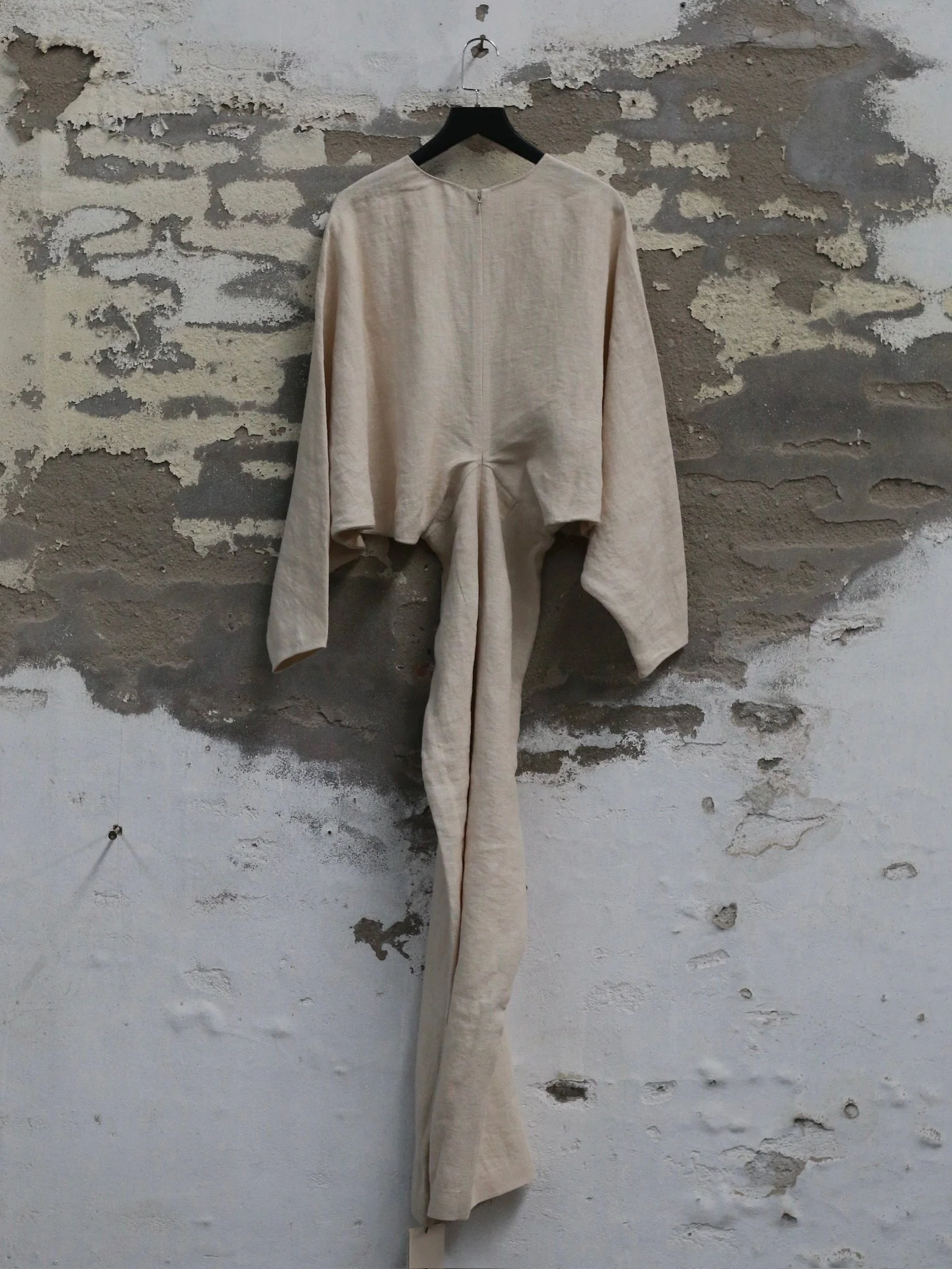 INTO THE EAST Spring/Summer 2026 Linen Waist-Definition Pleated Dress ITE-E1JBSSDS20009BGE-MB Off-White - Image 13