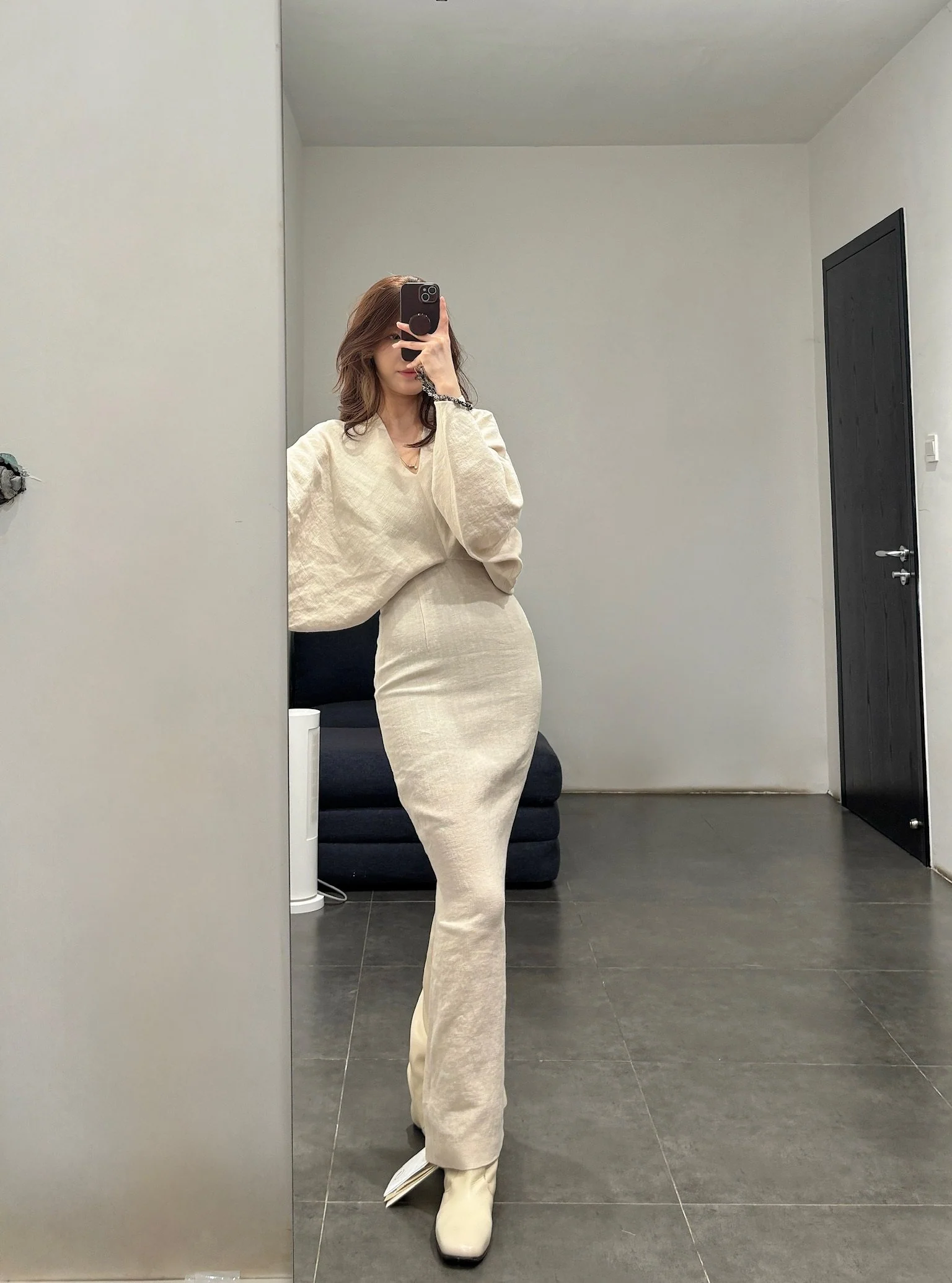 INTO THE EAST Spring/Summer 2026 Linen Waist-Definition Pleated Dress ITE-E1JBSSDS20009BGE-MB Off-White - Image 17