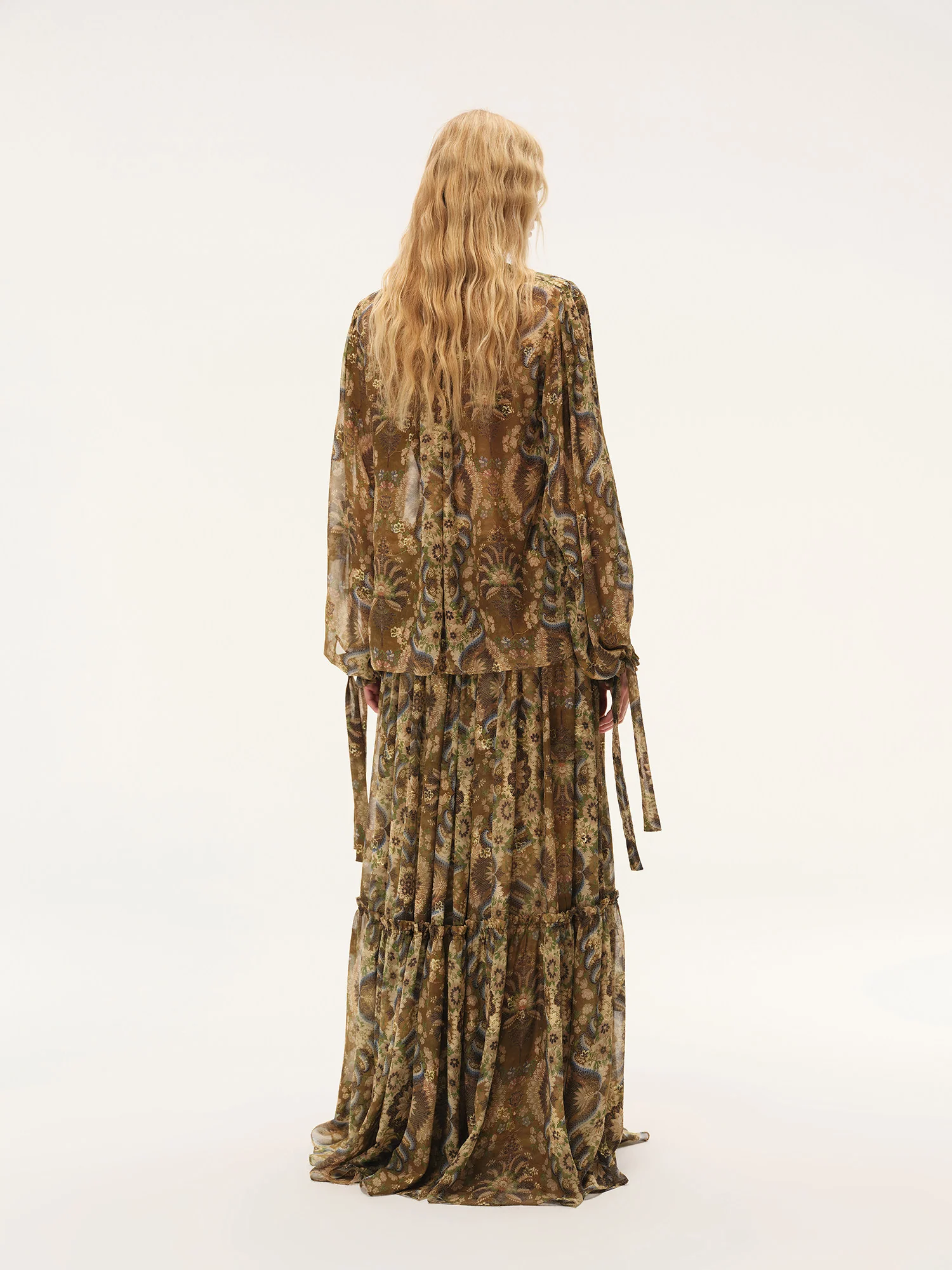 INTO THE EAST Spring/Summer 2026: Palm Scroll Pleated Ribbon Top / Patchwork Lace Skirt ITE-E1JBSSTP21012-HUA Top - Image 17