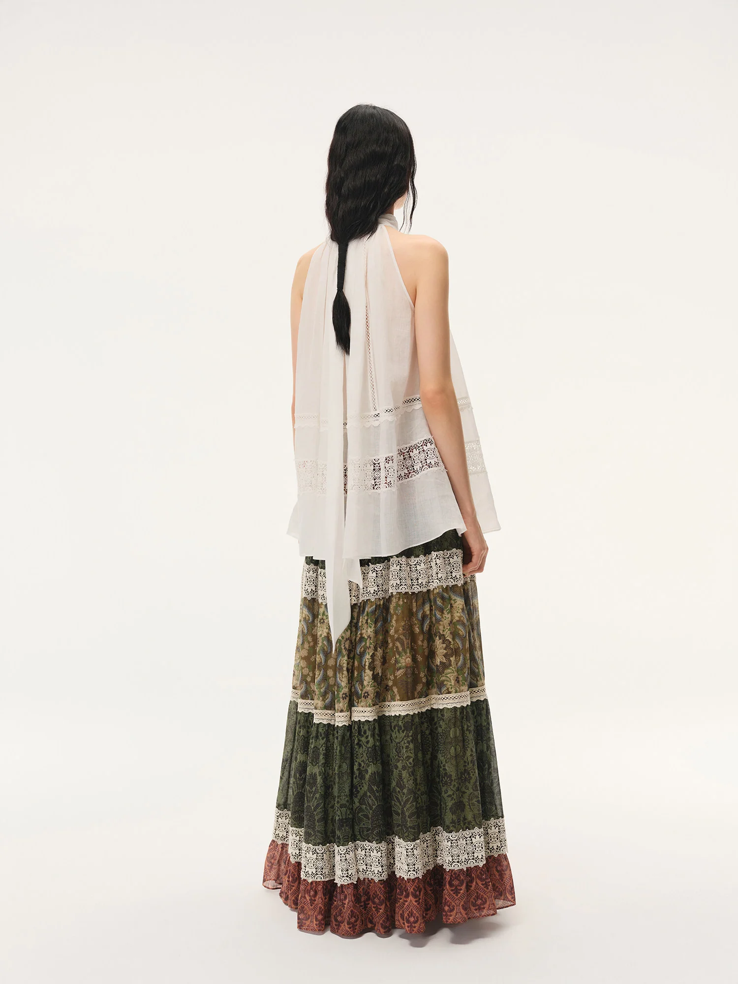INTO THE EAST Spring/Summer 2026 Square Wallflower/White Lace Sleeveless Top/Vest ITE-E1JBSSTP20028WT-BAI White - Image 6