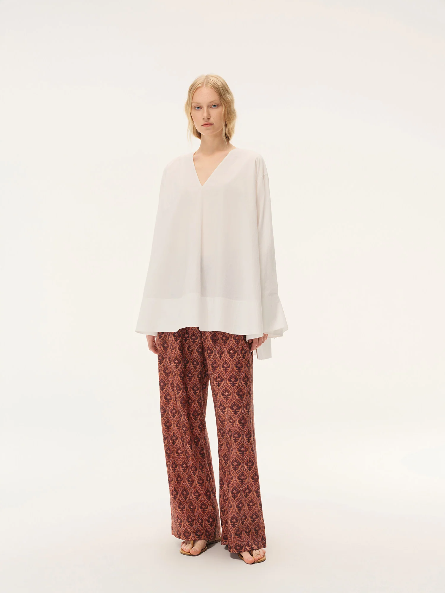 INTO THE EAST Spring/Summer 2026 Straight Leg Casual Pants ITE-E1JBSSPT21007RE-SLH Pomegranate Red - Image 11
