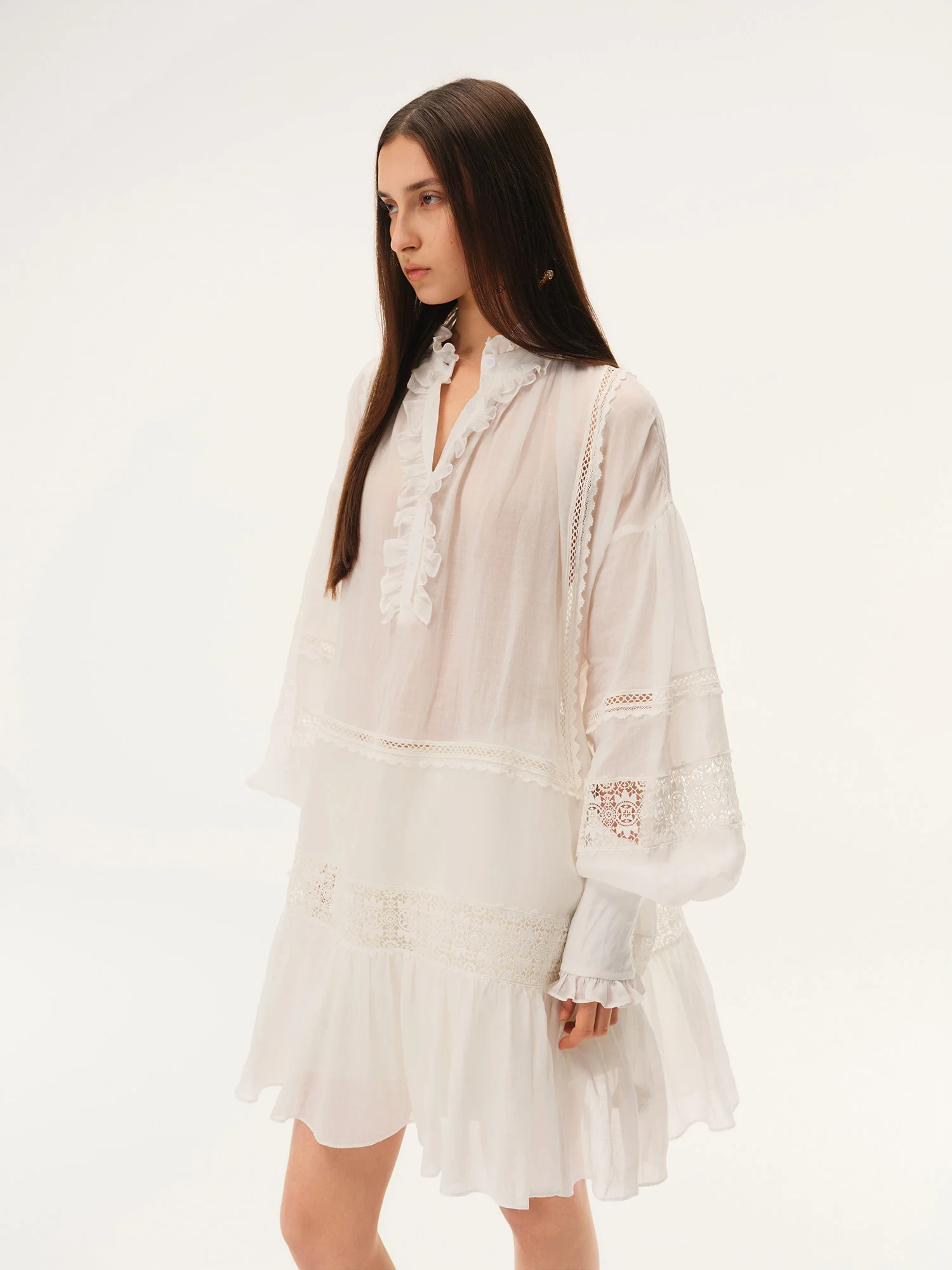 INTO THE EAST Spring/Summer 2026 White Dress with Ruffled Collar and Lace Trim ITE-E1JBSSDS20020WT-BAI White - Image 4
