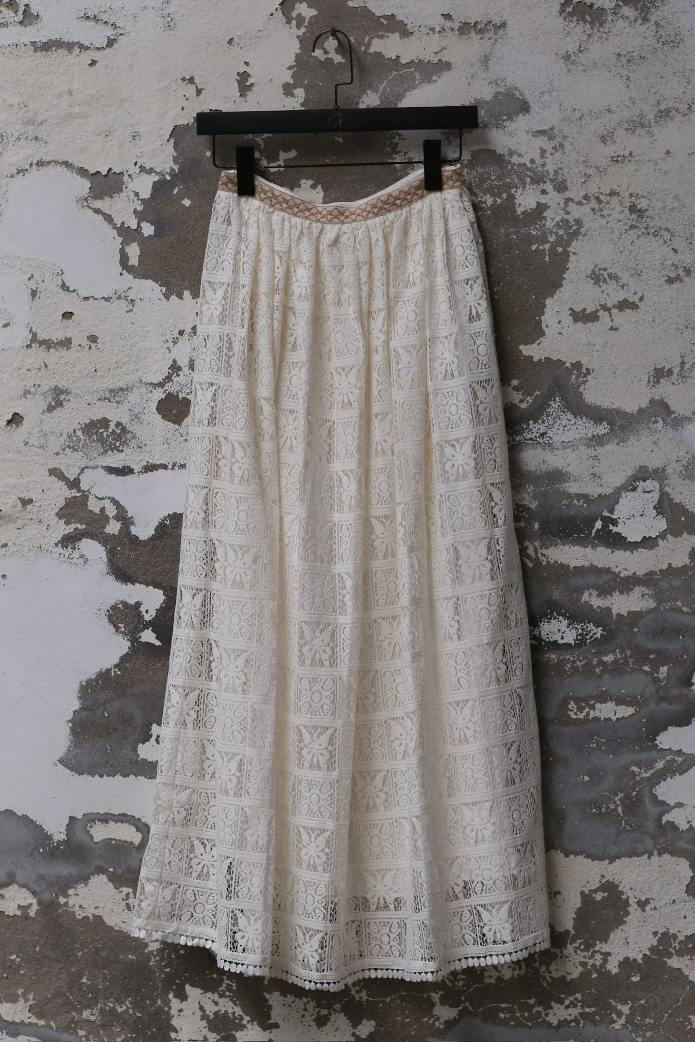 INTO THE EAST Waist color matching water-soluble flower skirt ITE-E1DGSS017WT20SK-BAI White
