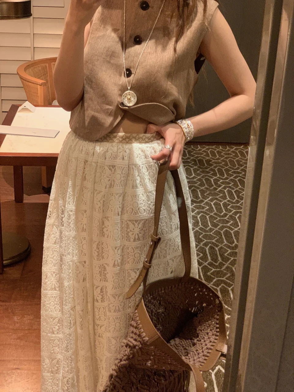INTO THE EAST Waist color matching water-soluble flower skirt ITE-E1DGSS017WT20SK-BAI White - Image 13