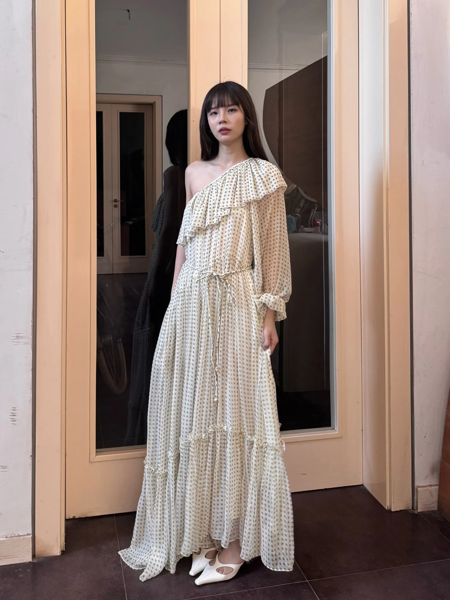 INTO THE EAST White Mini Cashmere Ruffle Collar Silk Dress ITE-E1DGSC047WT21DS-BAI White - Image 15