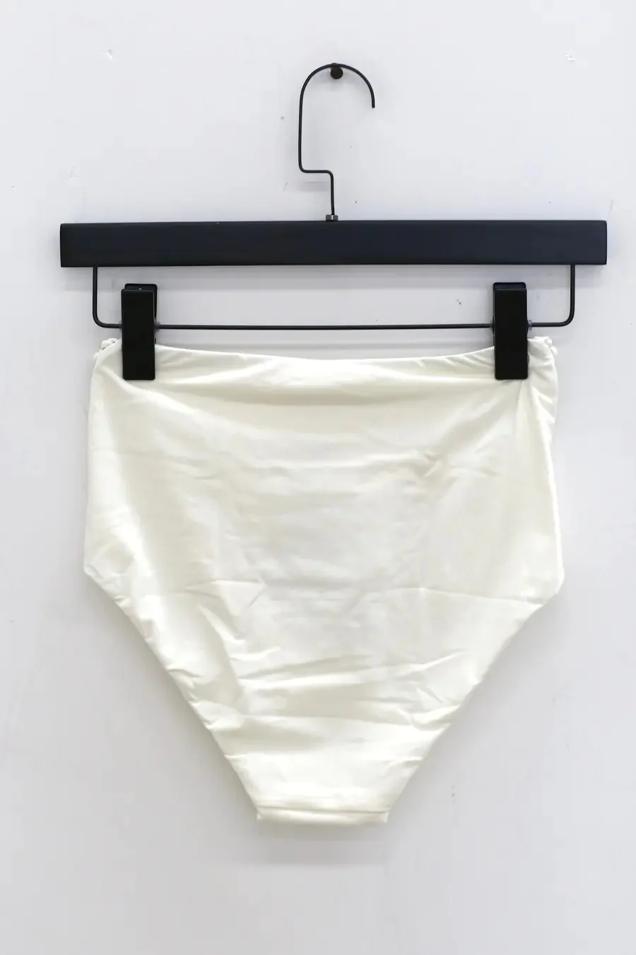 ISA BOULDER bottoms RS24WSB09A milk pearls PIB6 - Image 2