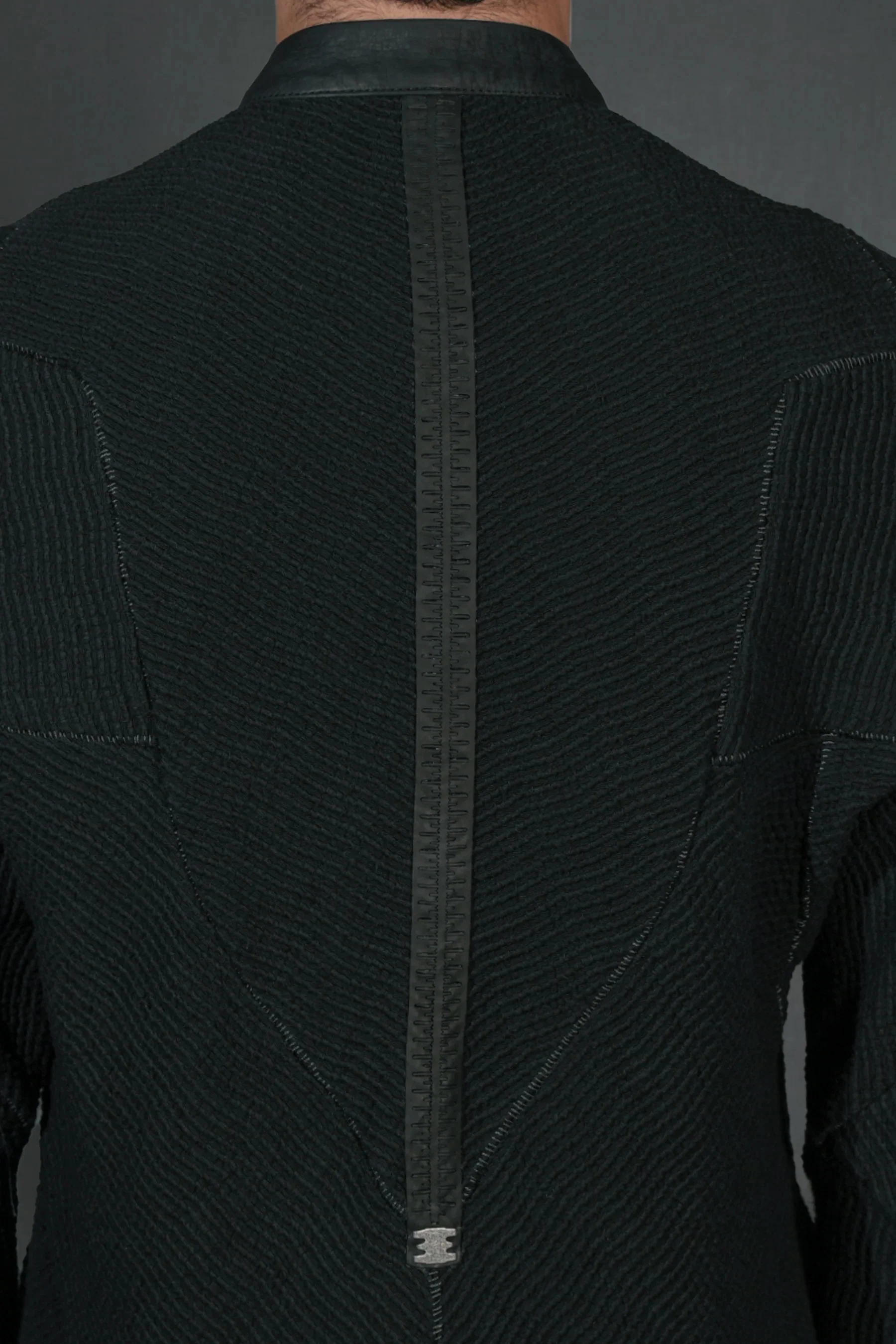 isaac sellam Spring/Summer 2026 Crew Neck Zip-Up Short Cardigan, Paris, France IS-ANATOMIQUE -ONDES-NOIR - Image 11