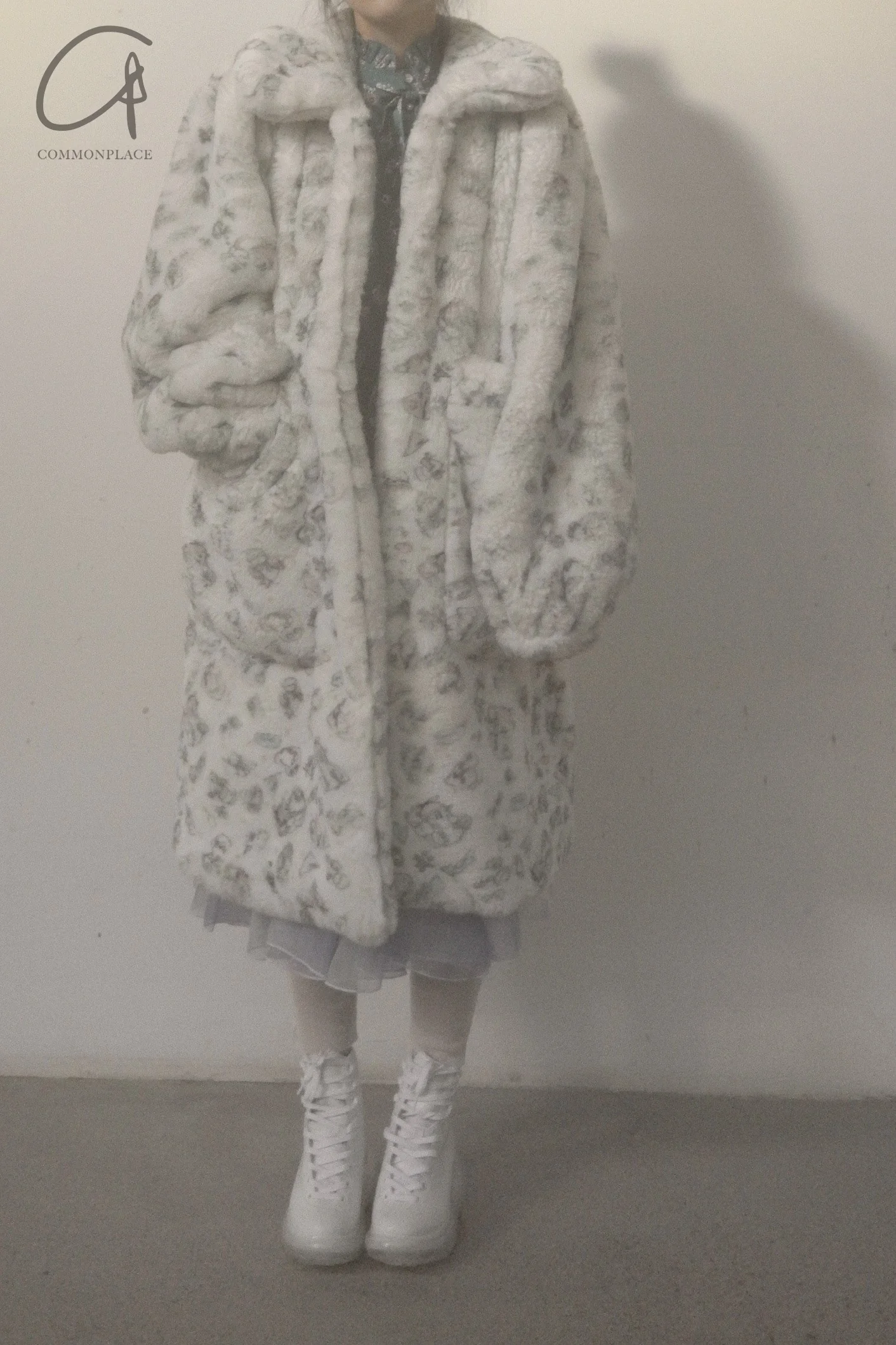 Jennyfax fur long coat JFAW21C03 blue - Image 11