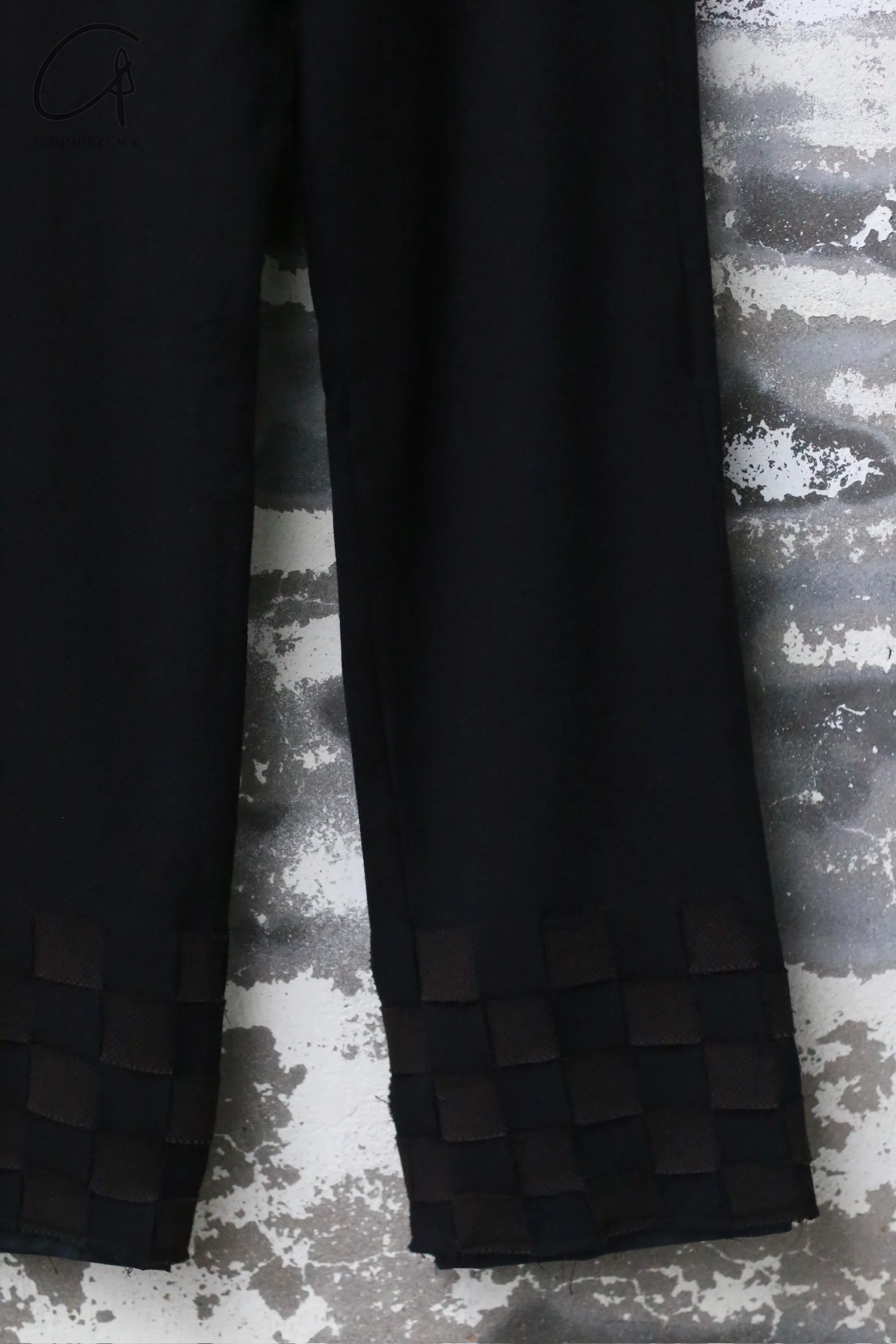 K`ANG 24 Autumn and Winter Men's Straight Wide-cut Hand-woven Hem Trousers KANG-M/P-004-INT-HSZ Black/Dark Brown - Image 3
