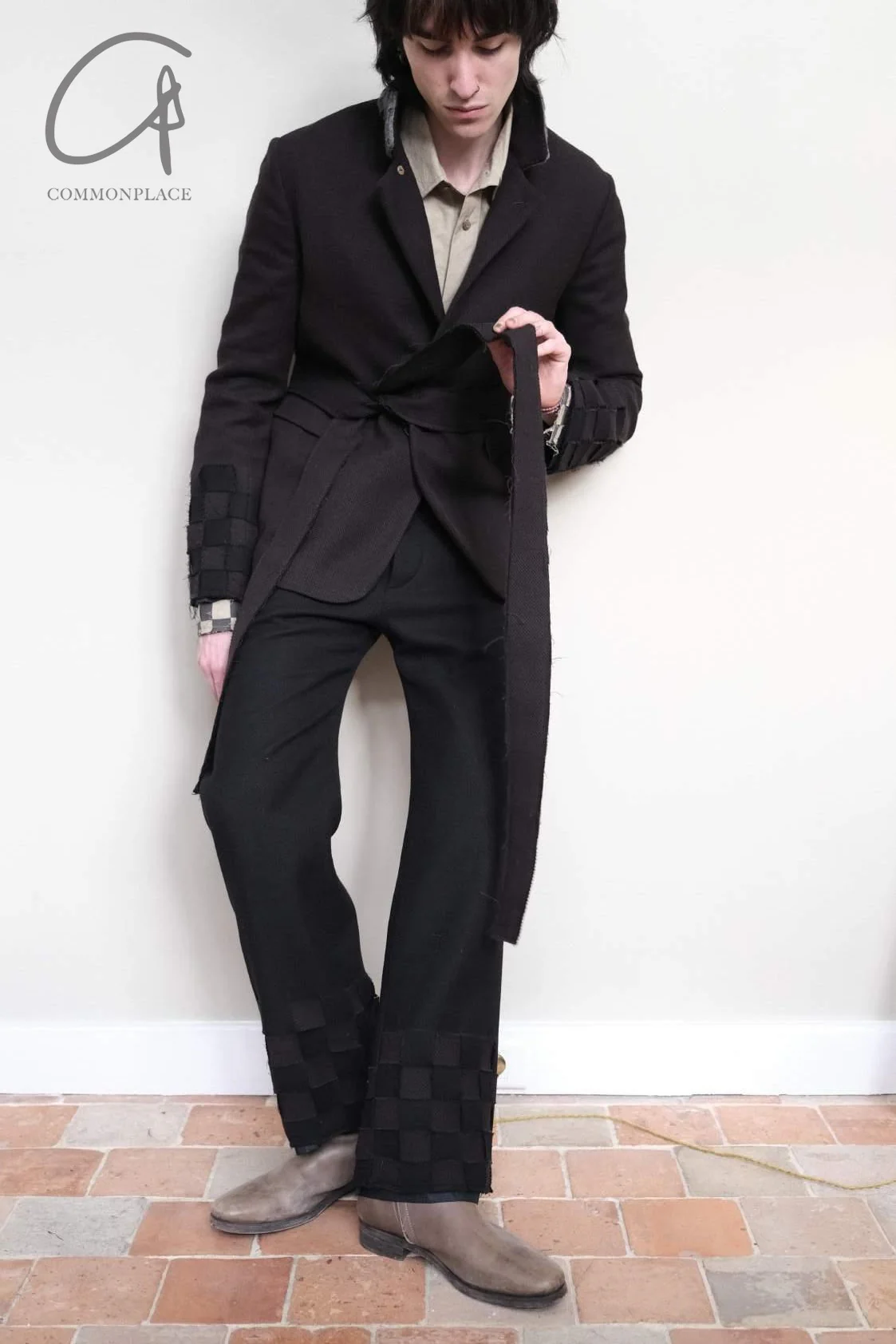 K`ANG 24 Autumn and Winter Men's Straight Wide-cut Hand-woven Hem Trousers KANG-M/P-004-INT-HSZ Black/Dark Brown - Image 9