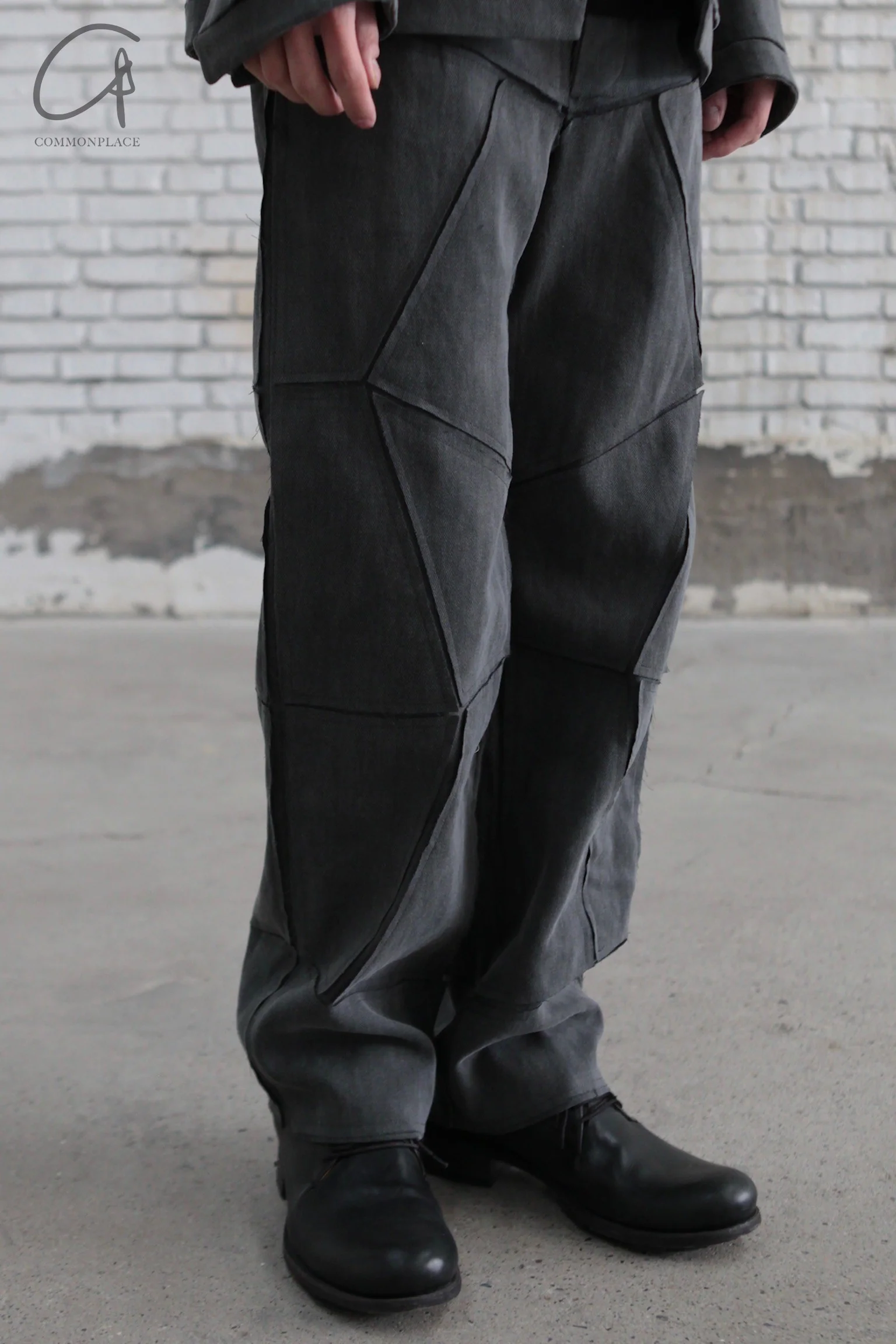 K`ANG 24 Autumn and Winter Unisex Pleated Waist Applique Wide-Sized Pants KANG-MW/P-012-SAP-OFF BLACK OFF BLACK - Image 7