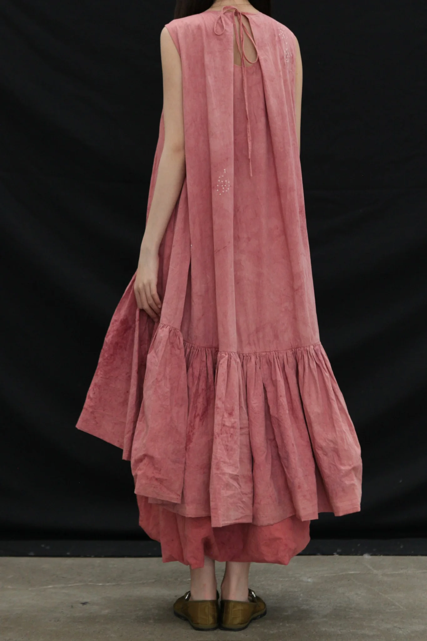 KINYAN LAM 25 Spring/Summer Natural Dye Bubble Dress KYL-V2DRS04-HONG Pink - Image 2