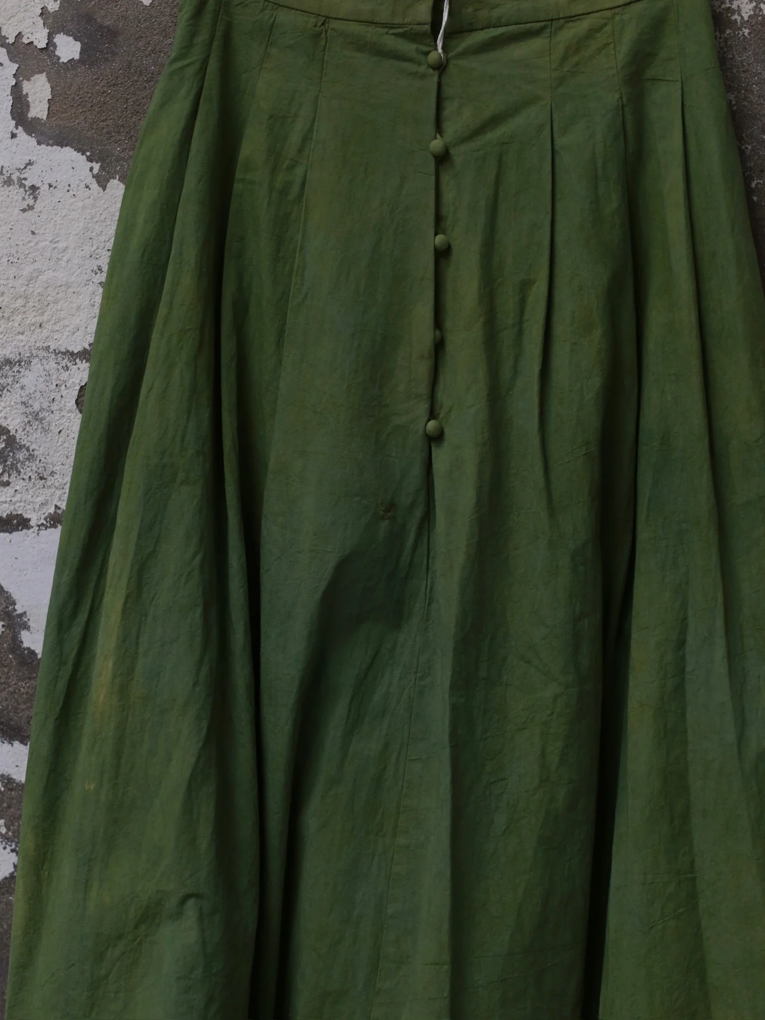 KINYAN LAM 25 Spring/Summer Natural Dye Pleated Balloon Skirt KYL-V2SKT02-G-LV Green - Image 3