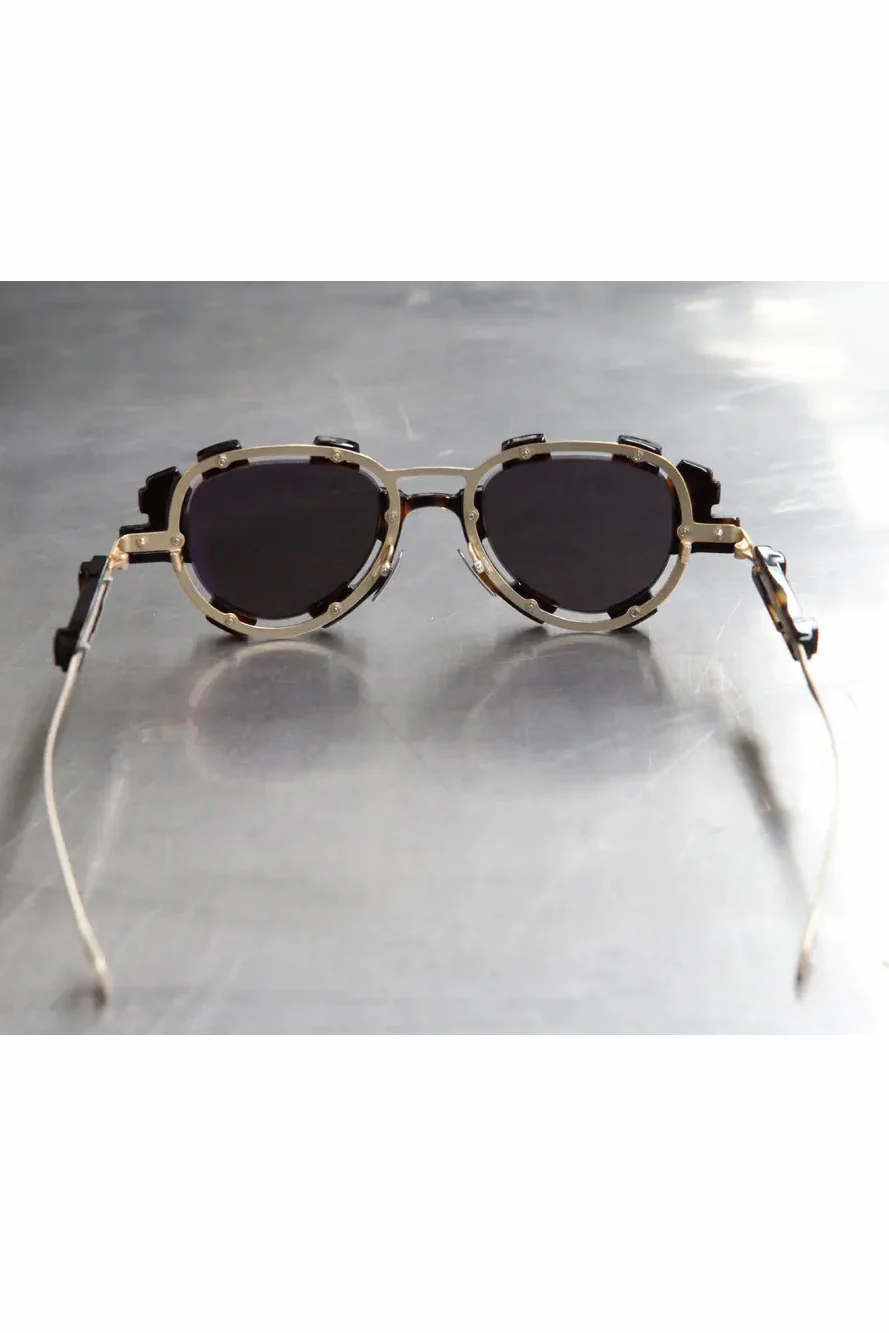 kuboraum sunglasses V2 45-24 TG 2gray - Image 4