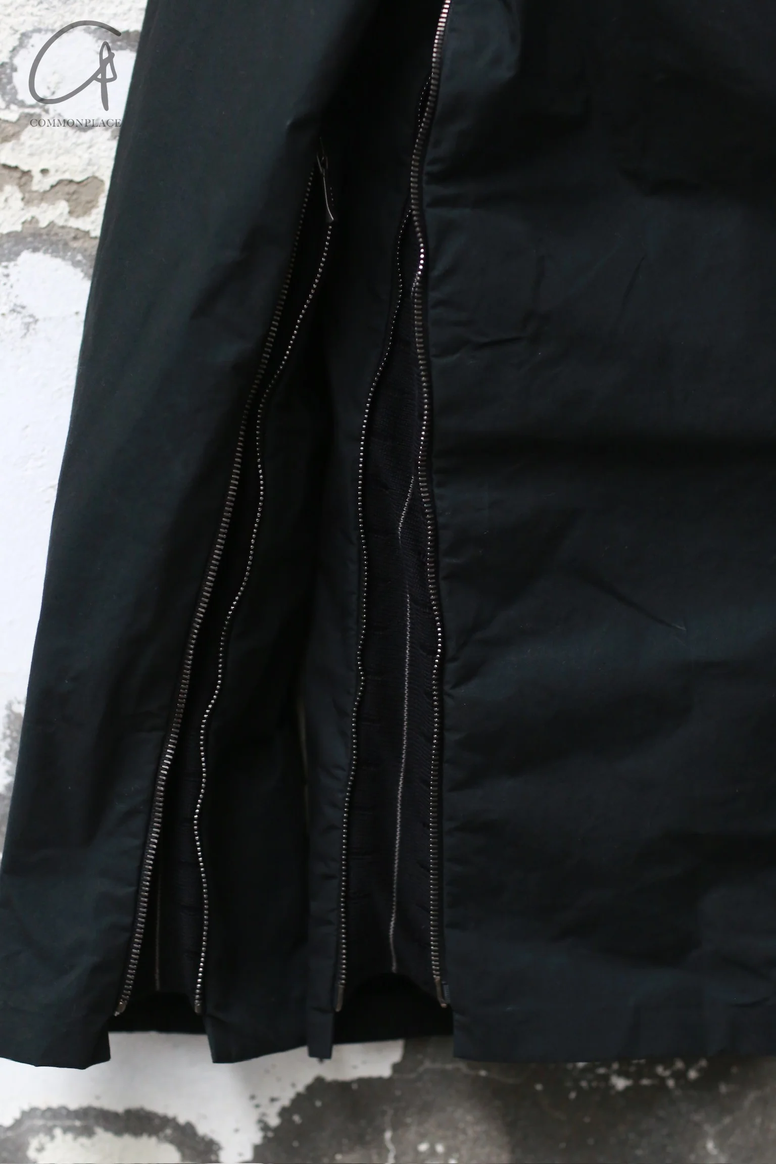 LABEL UNDER CONSTRUCTION Hidden side band windbreaker jacket LUC-FMJC174-P150-BK - Image 3