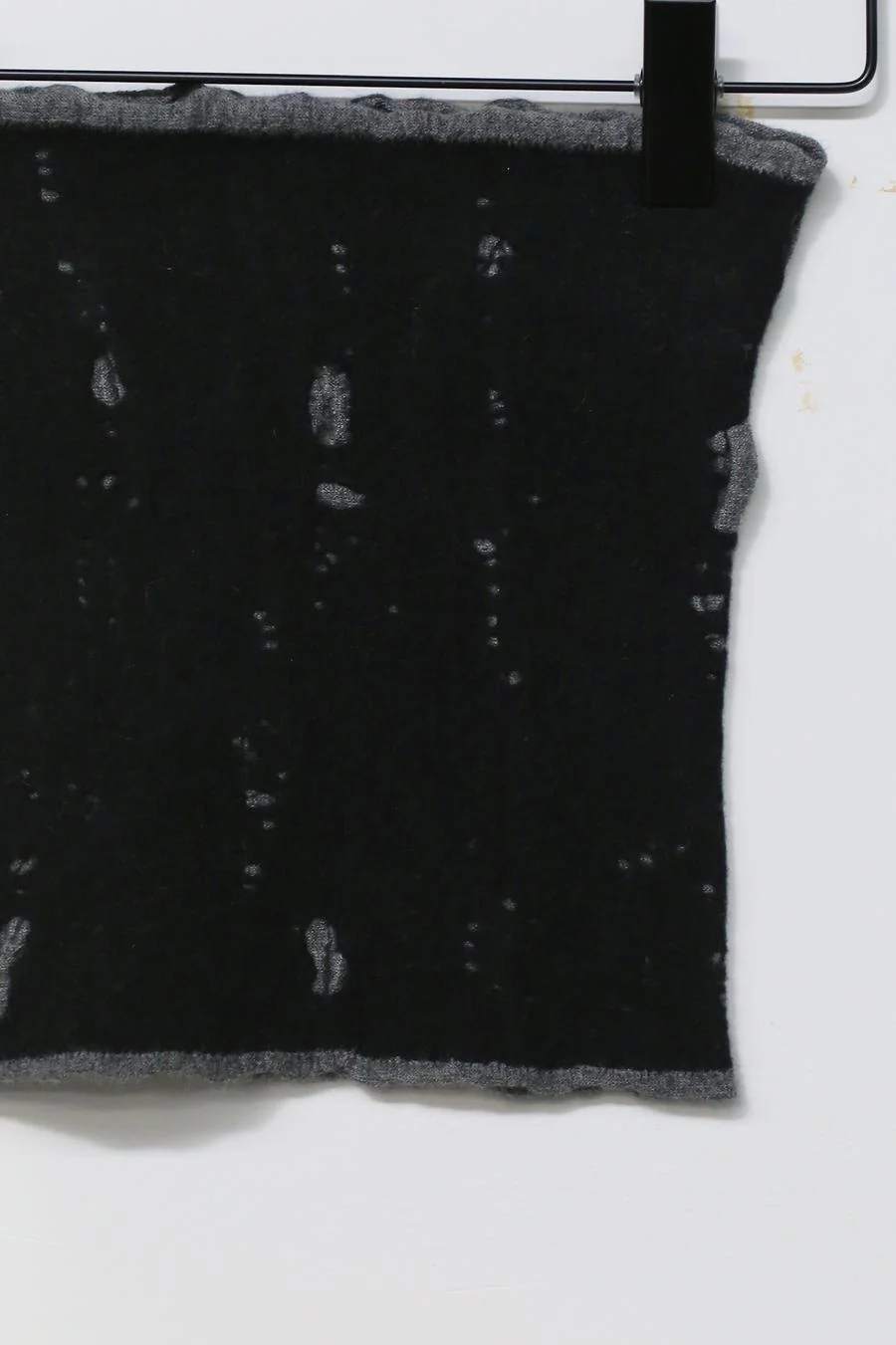 LABEL UNDER CONSTRUCTION Neck warmer scarf scarf series Italy LUC-YXCL76-LG-BK YXCL76 LG-BK 48% cashmere 35% wool 17% silk PLUC1 - Image 5